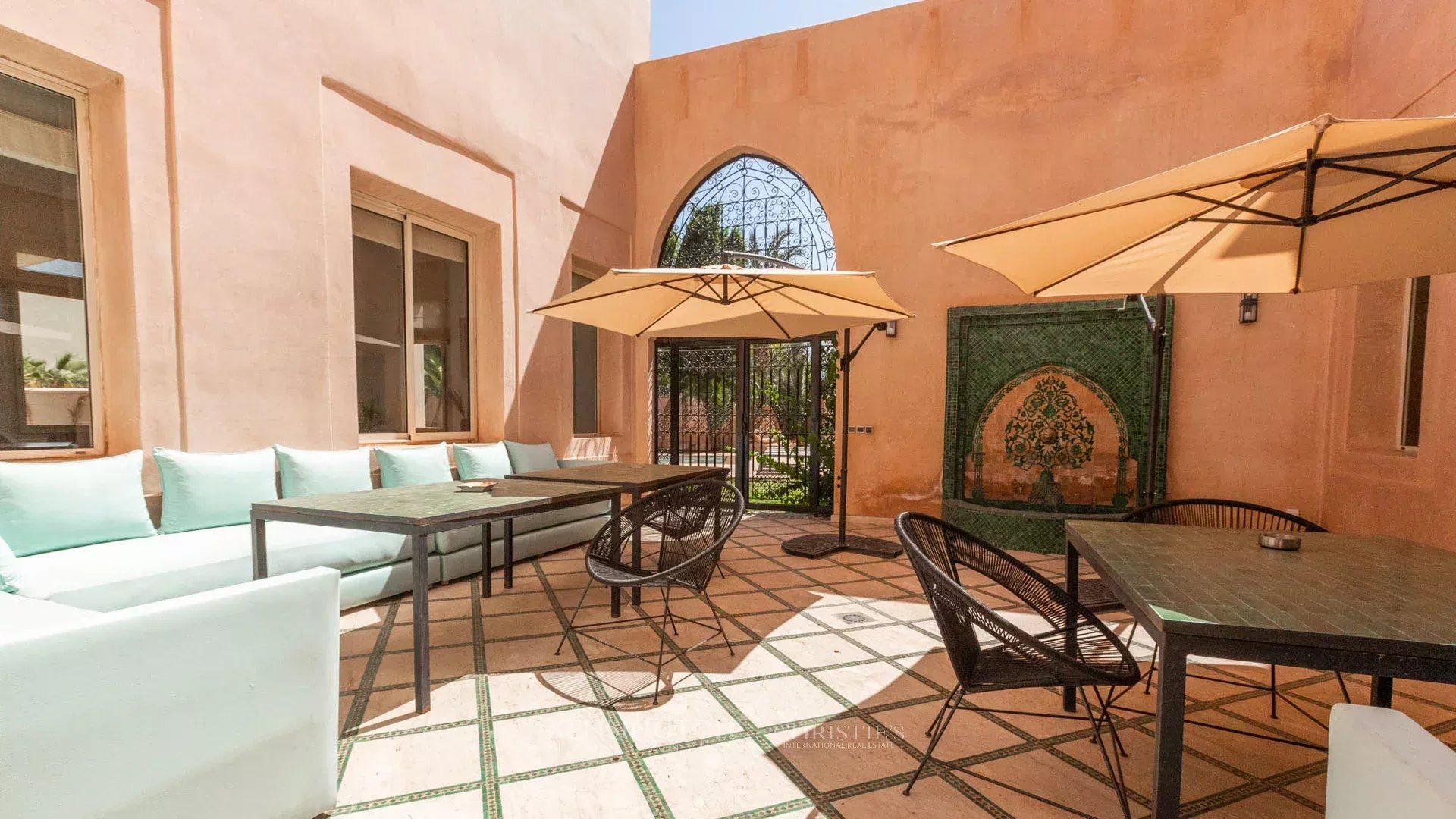 5 Bedroom Villa/Townhouse's Image 16