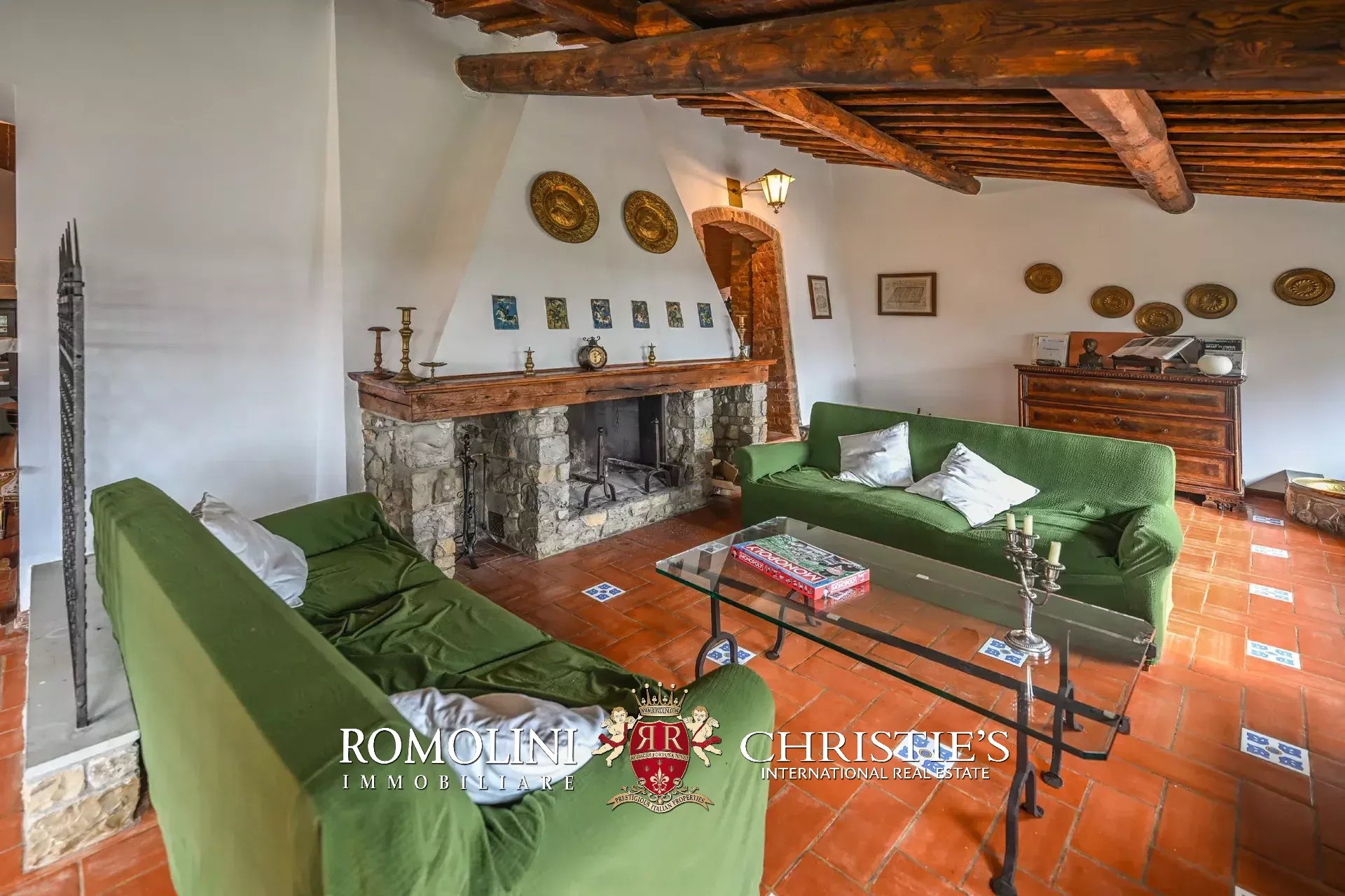 18 Bedroom Vineyard's Image 54