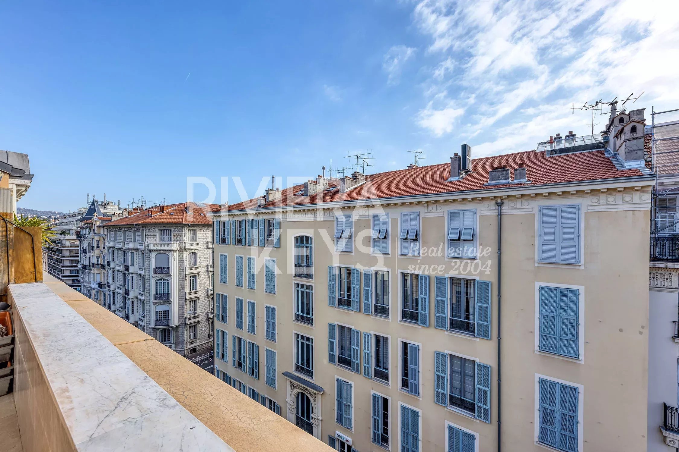 NICE – Musiciens: Ljus 4-rumslägenhet högst upp med fri utsikt