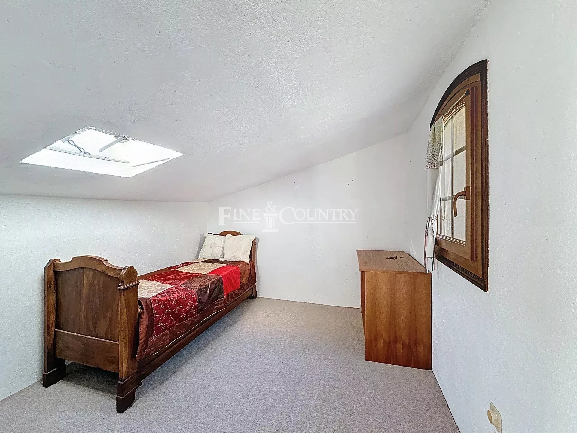 Photo of For sale property in Cabris