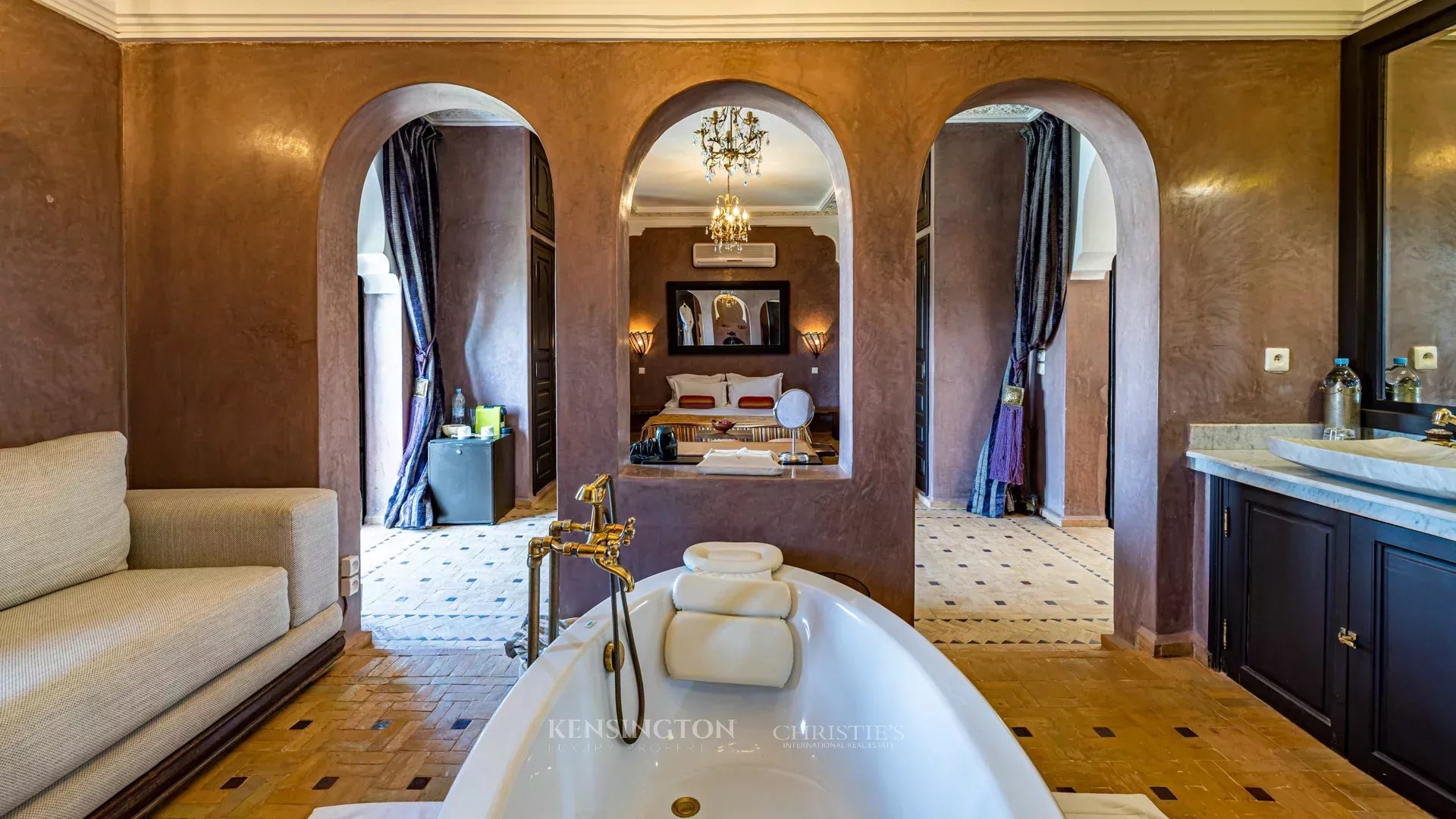 9 Bedroom Villa/Townhouse's Image 73