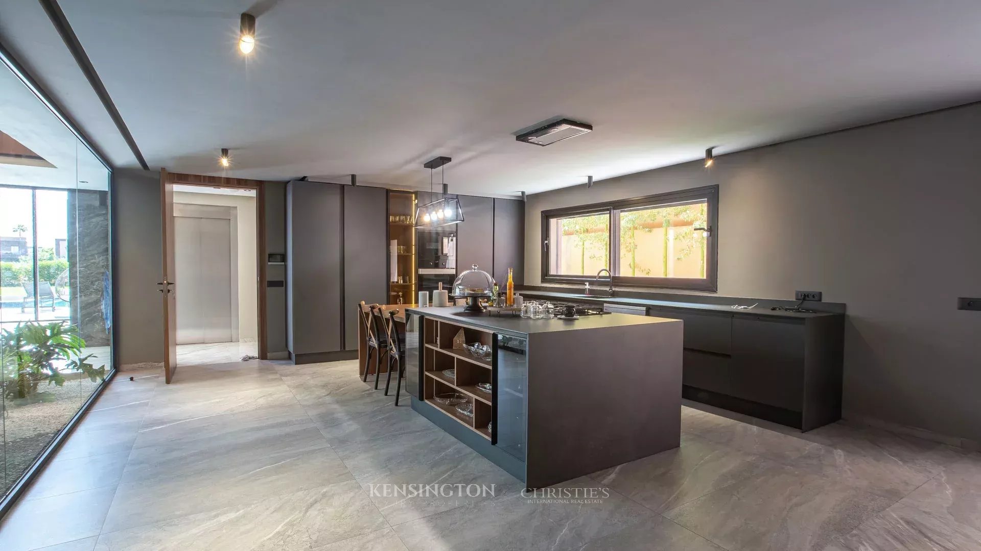 5 Bedroom Villa/Townhouse's Image 40