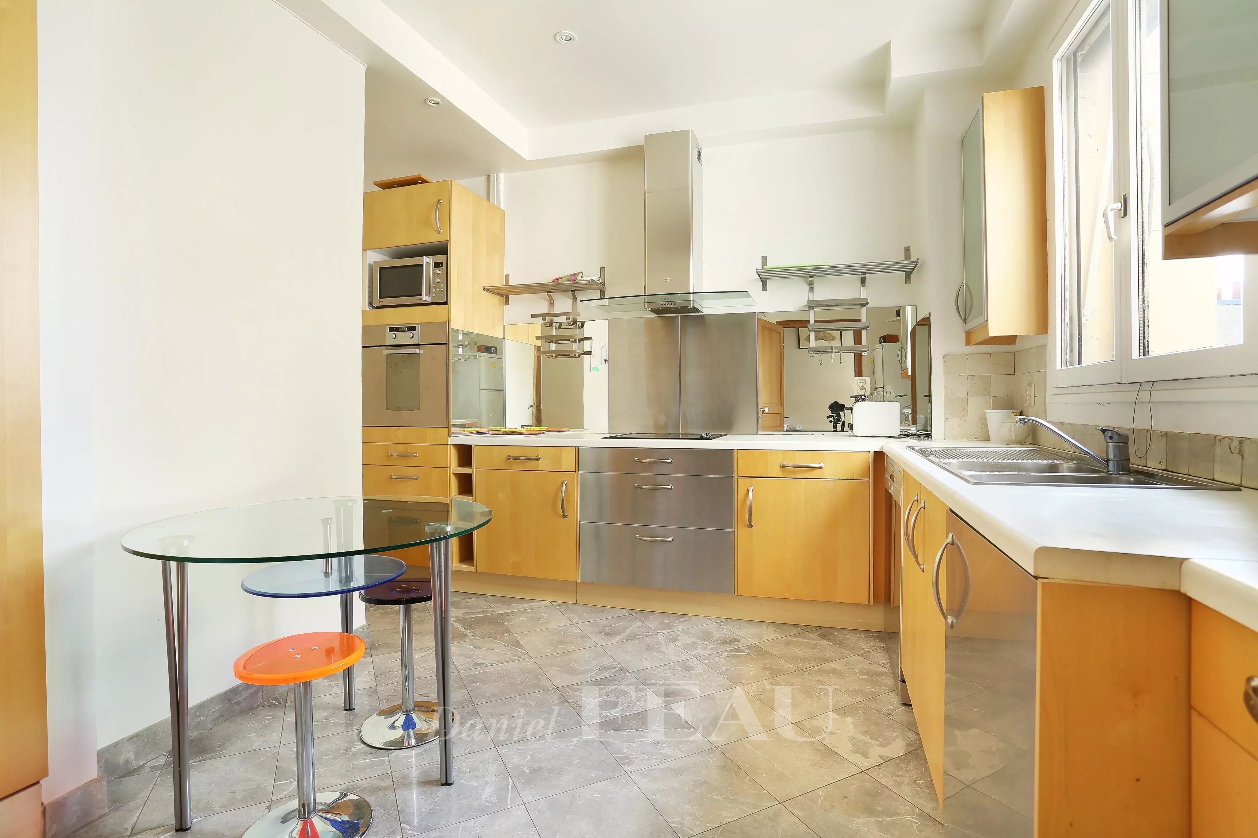 Location Appartement Paris 8ème