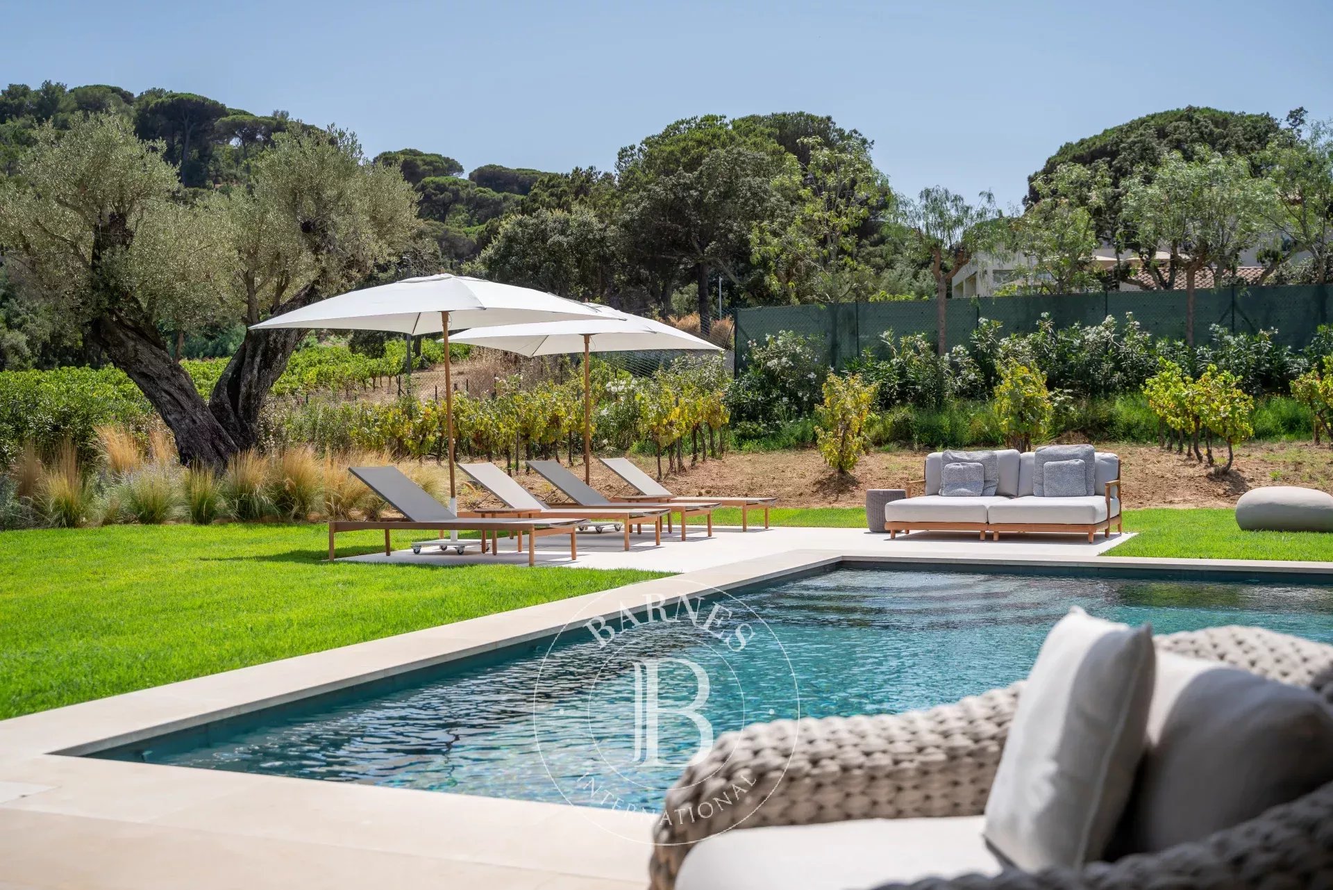 Villa Saint-Tropez  -  ref 84148458 (picture 2)