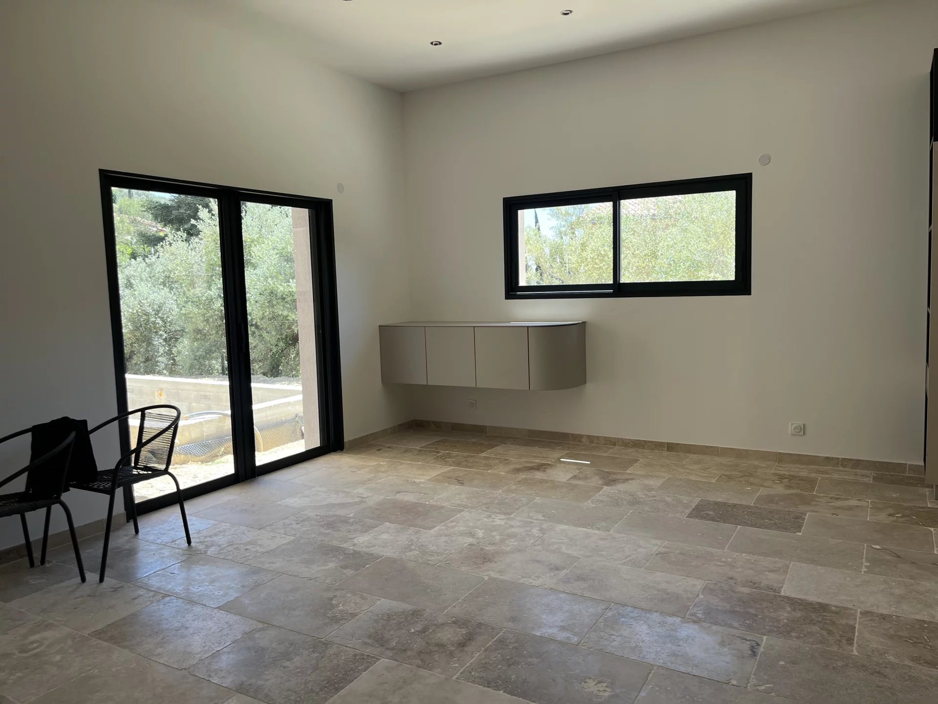 SUPERB NEW BUILT PROPERTY FOR SALE COTIGNAC
