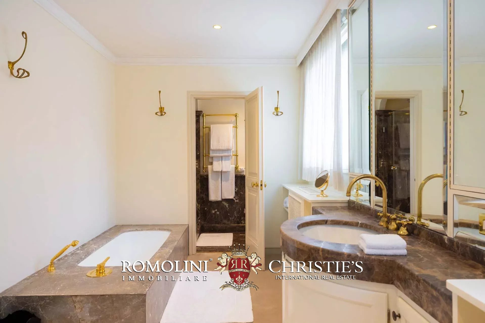 16 Bedroom Villa/Townhouse's Image 72