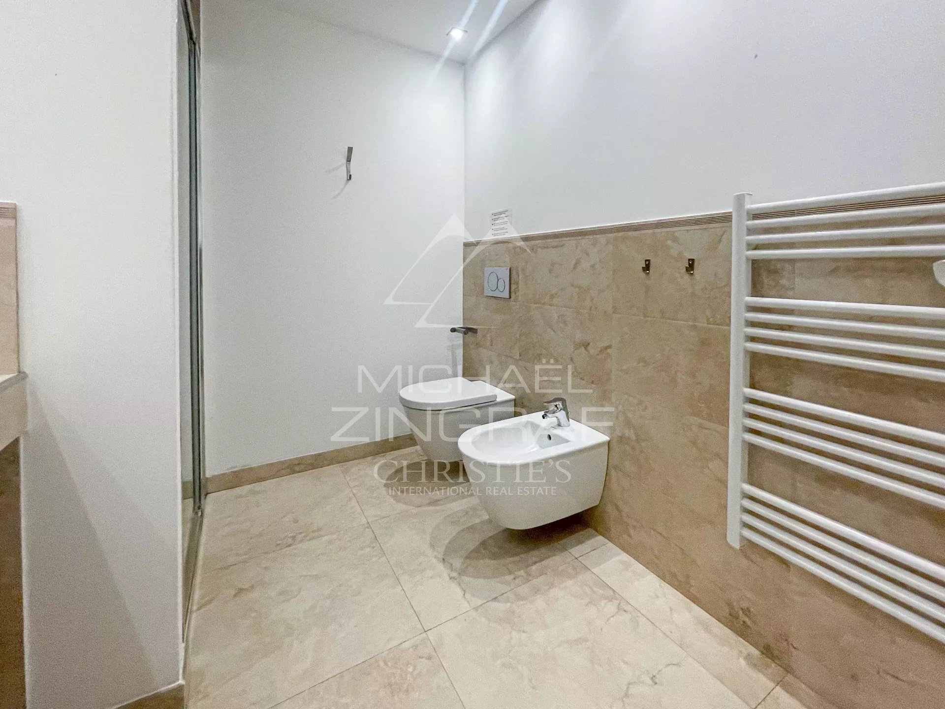 2 Bedroom Apartment/Flat's Image 16
