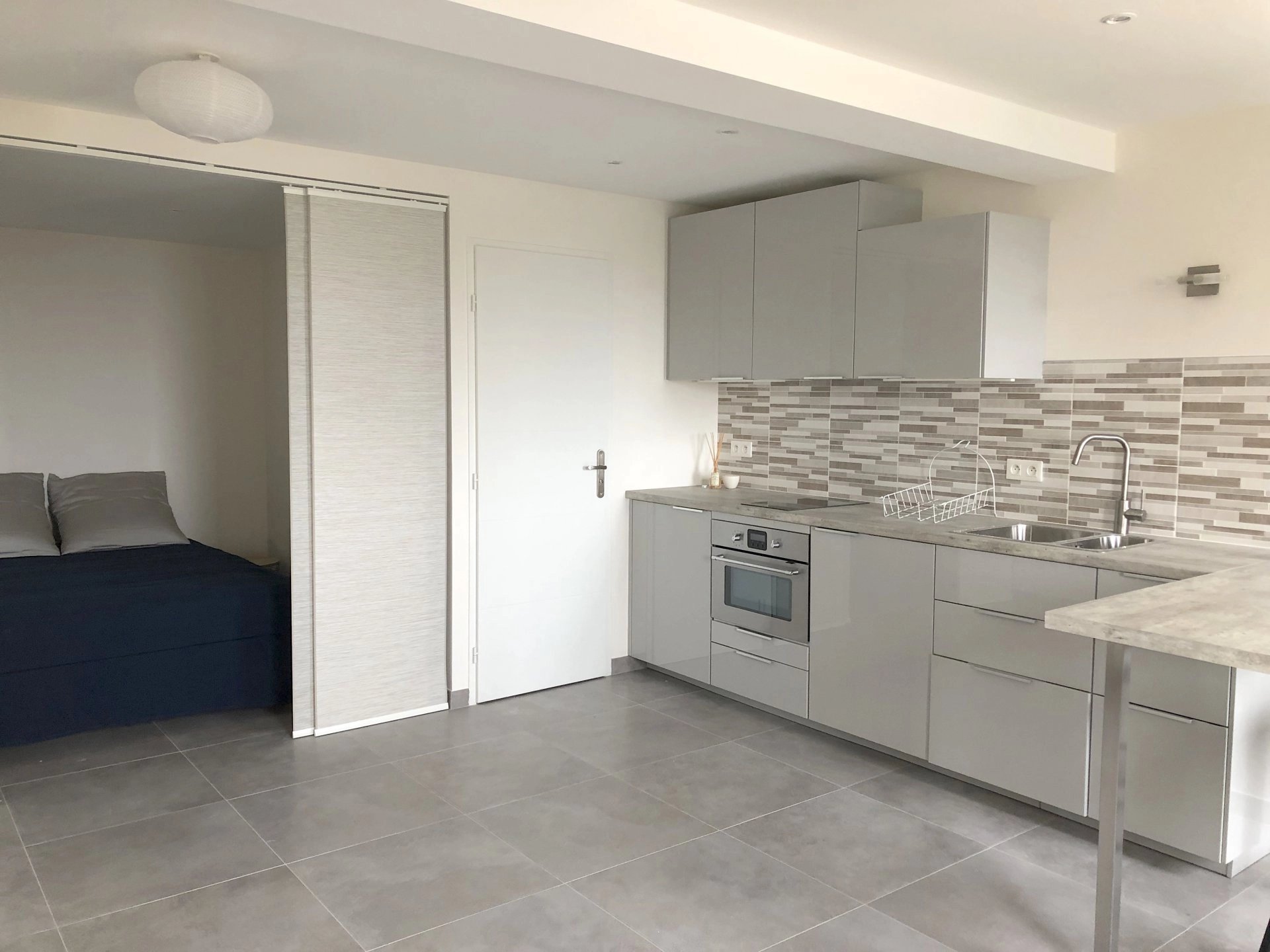 Agence immobilière de PARIS - LONDON - PAROS