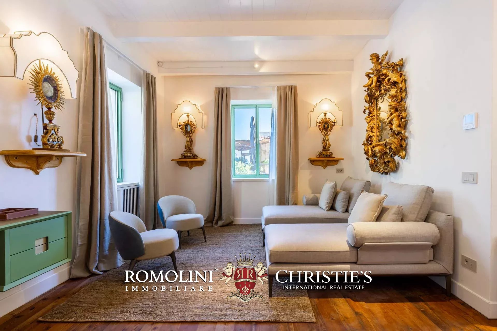 8 Bedroom Villa/Townhouse's Image 130