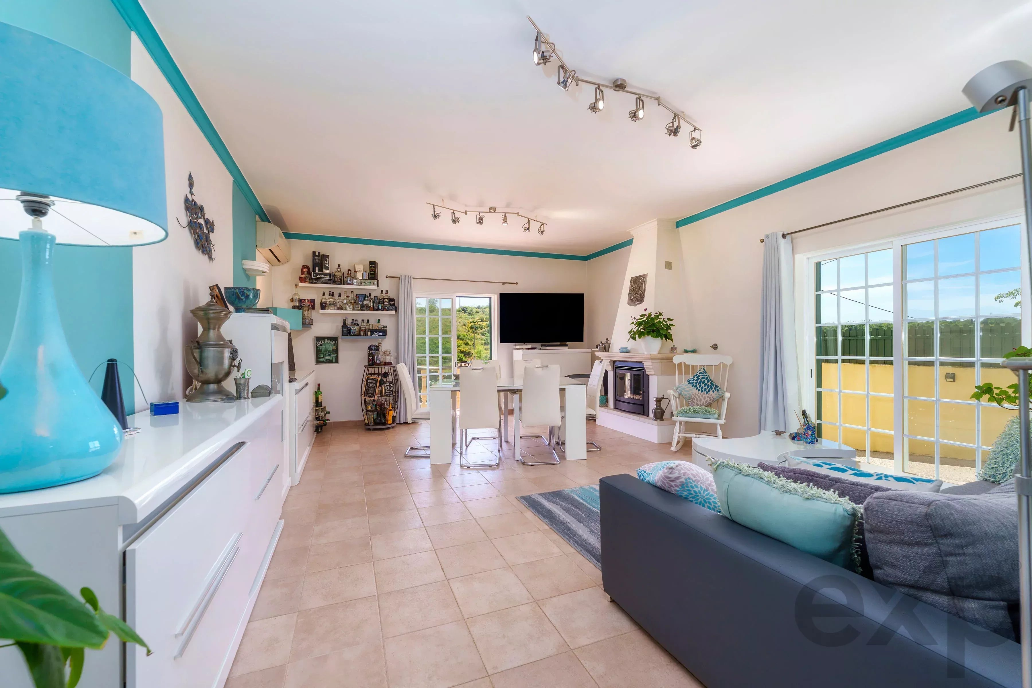 A fantastic, charming 4-bedroom villa with a garden and swimming pool on the outskirts of Olhão 87006245 image 12