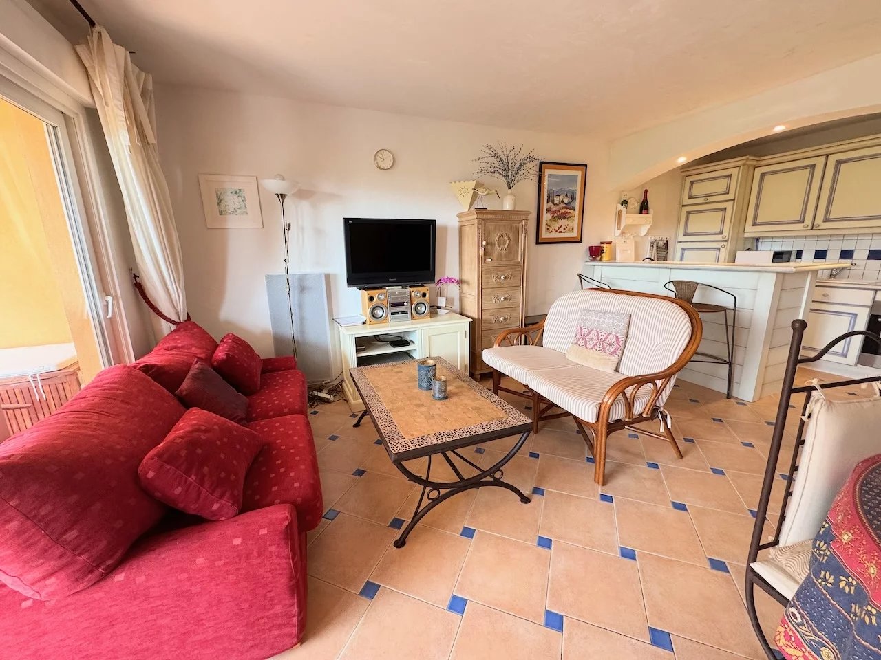 Roquebrune-sur-Argens | 3-room apartement with loggia overlooking a beautiful garden.