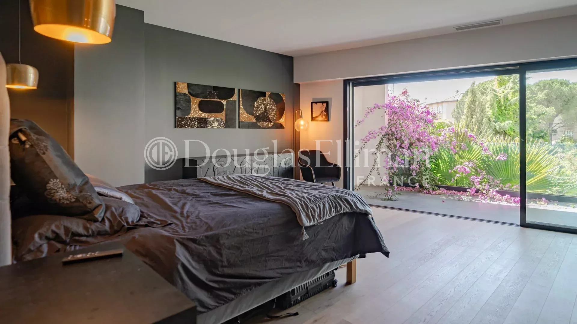 CANNES – Exceptional contemporary townhouse - Picture n°3