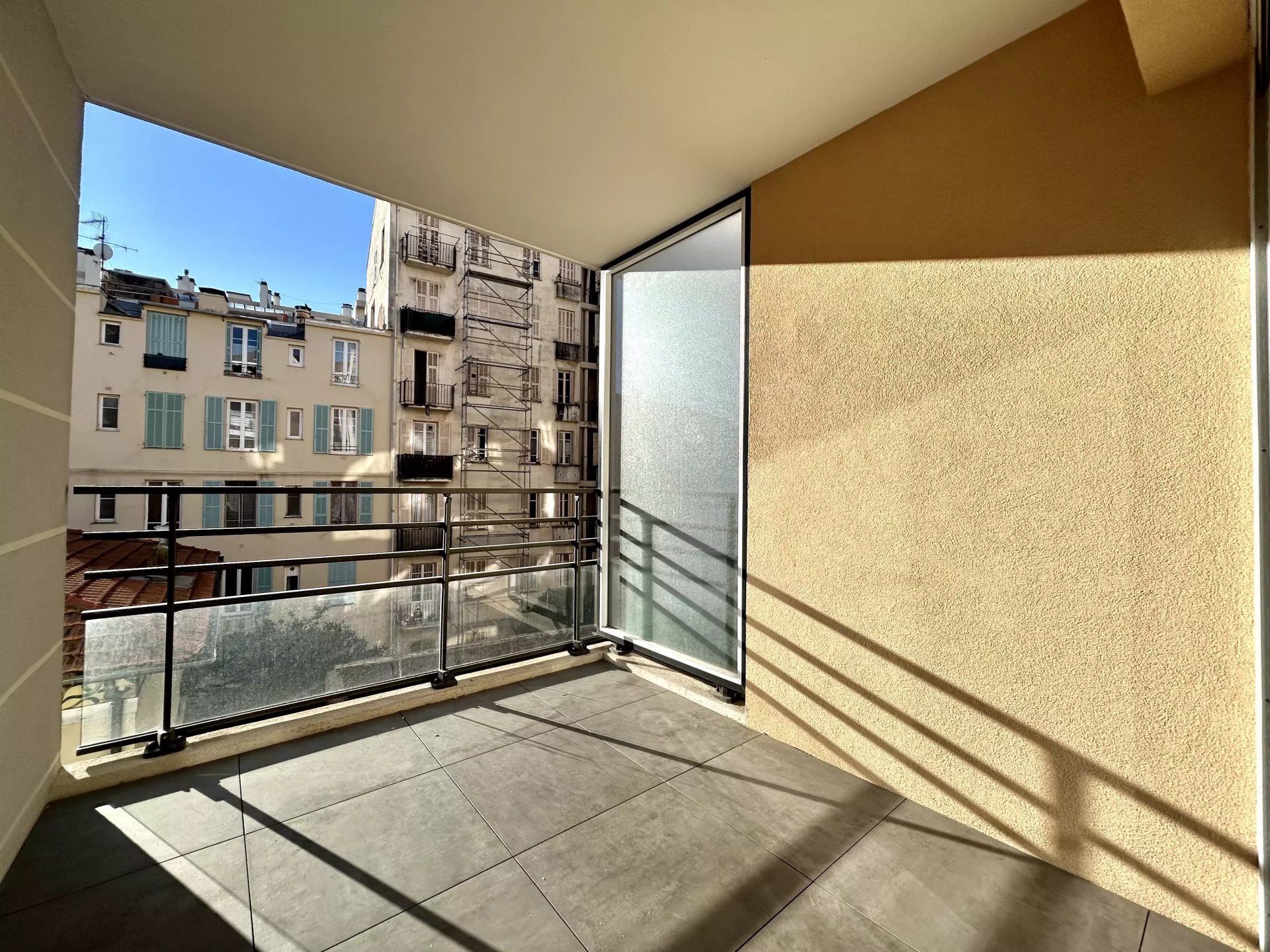 3 PIÈCES - GORBELLA - TERRASSE - PARKING