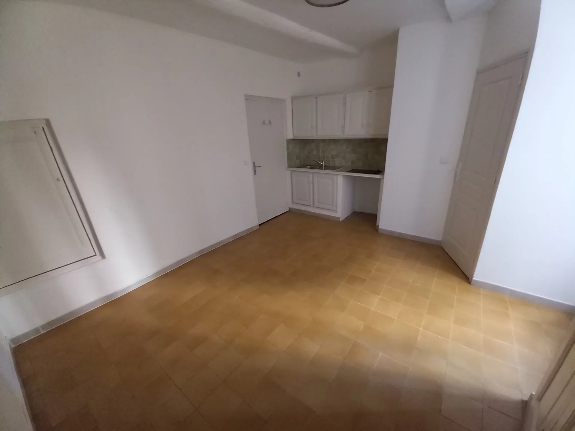 Beau studio de 17m² en excellent état