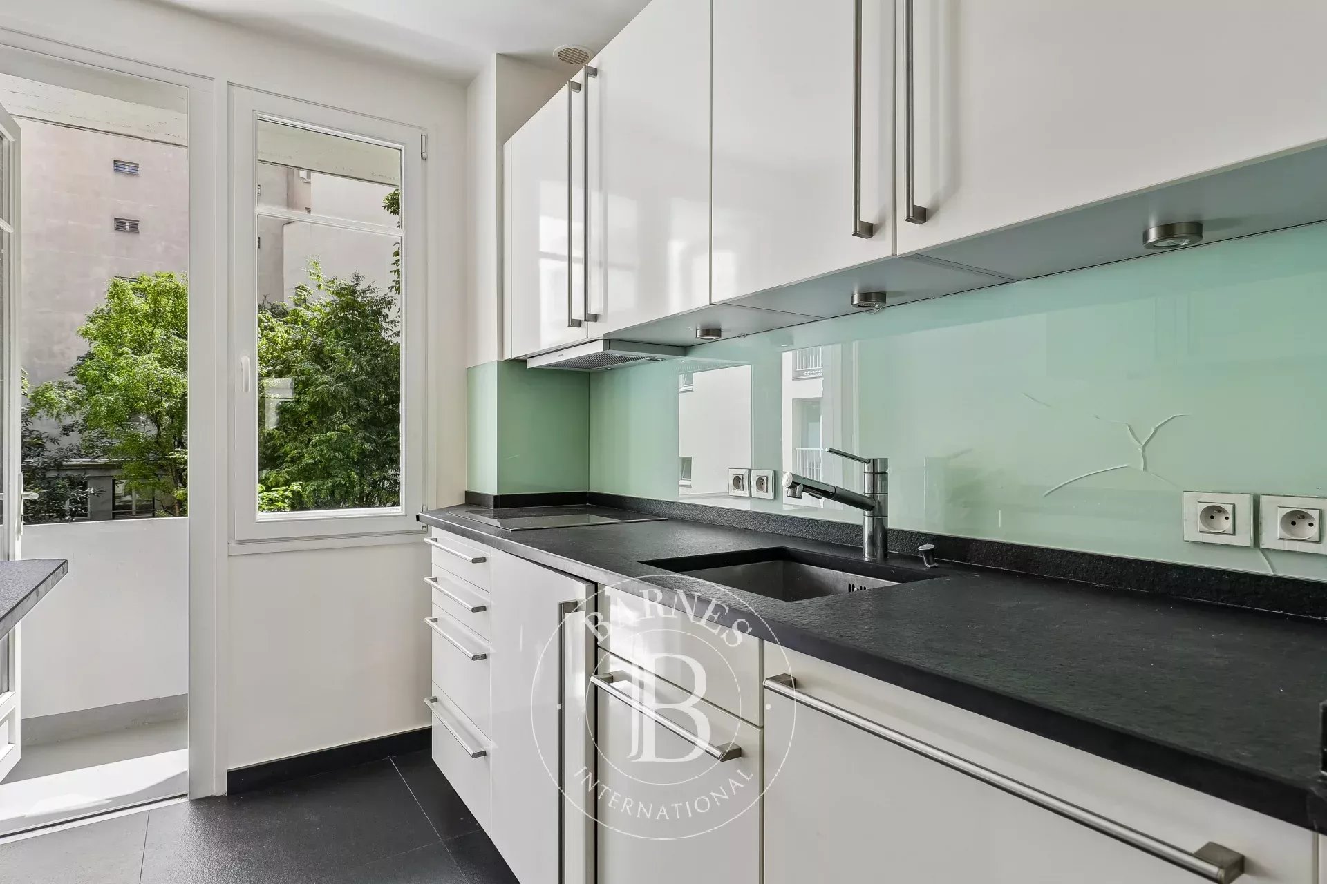 Paris  - Apartment 2 Bedrooms - picture 5