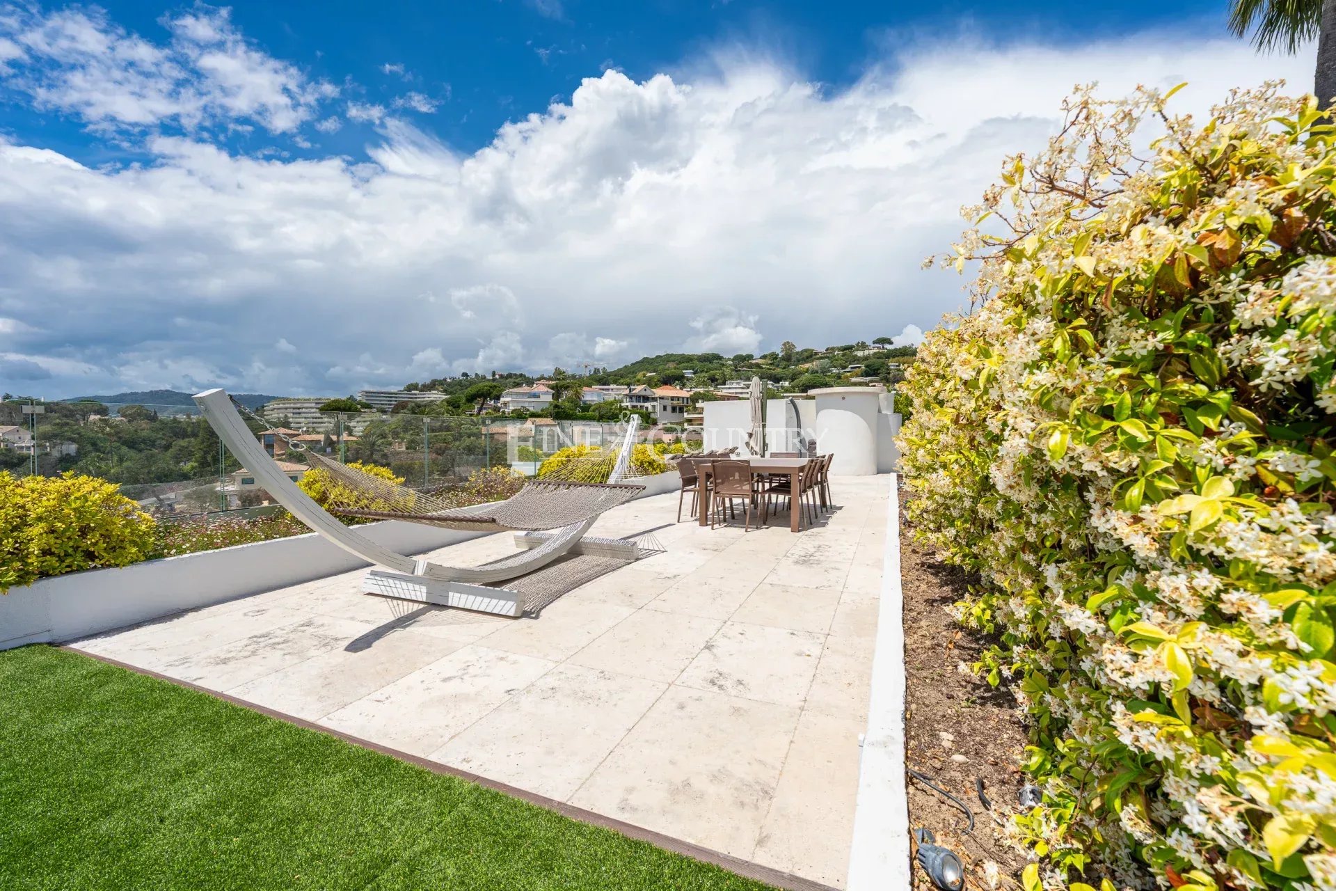 Photo of Villa for sale Cannes with sea view