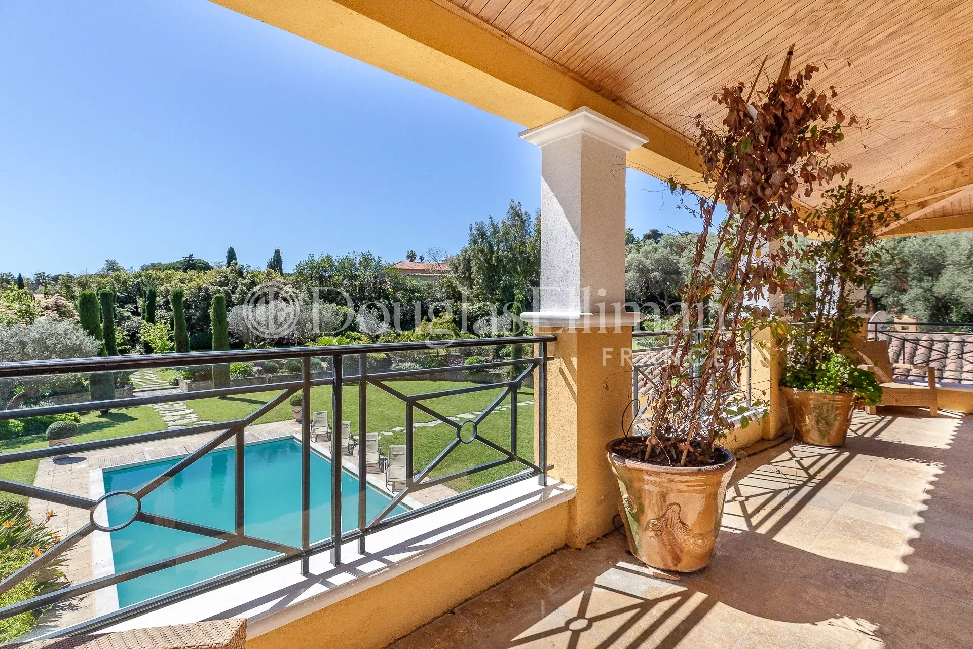 CAP D&rsquo;ANTIBES – MAISON DE CHARME – PROCHE PLAGE - Image nᵒ3