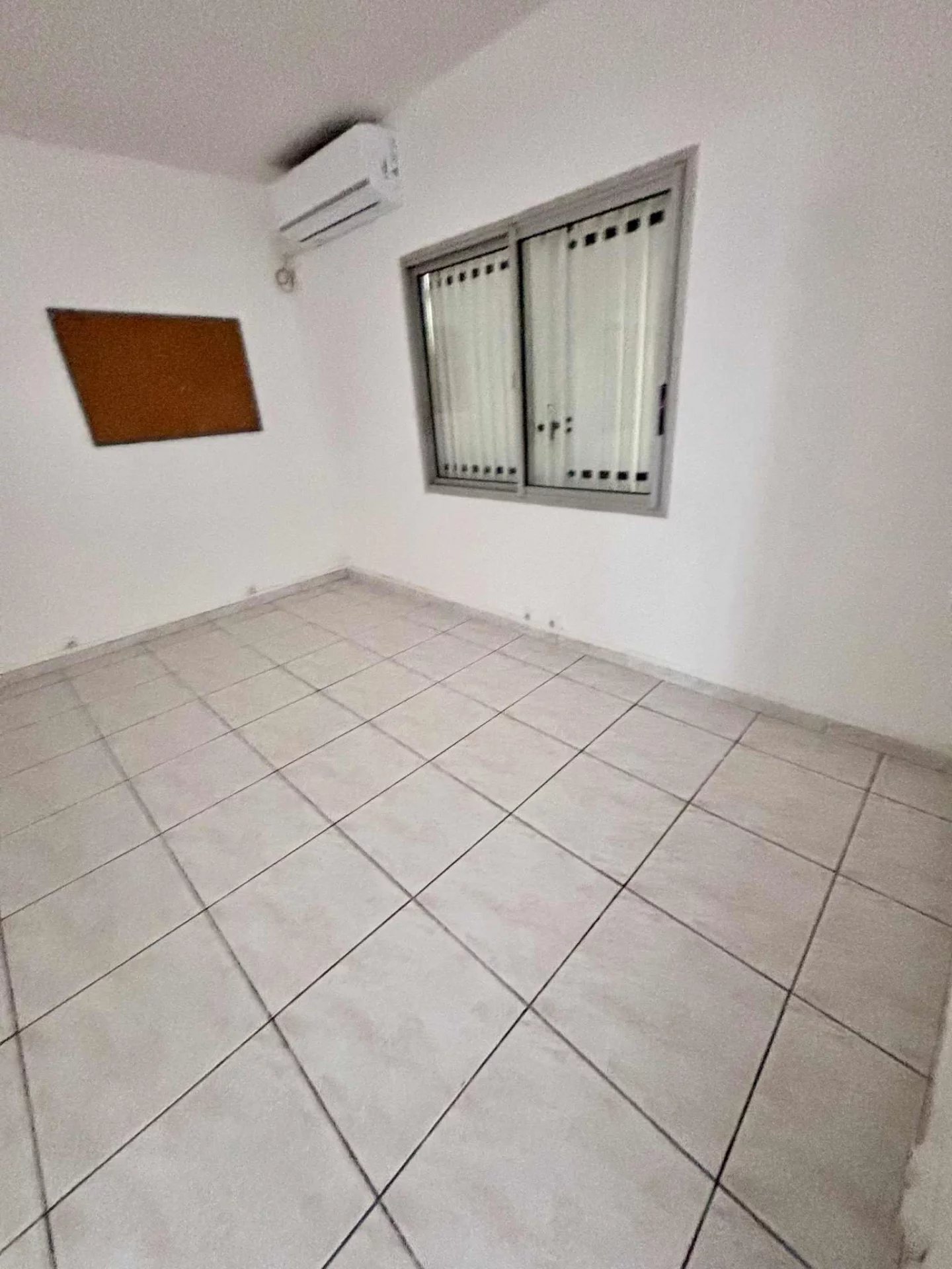 Location Local Saint-Benoît