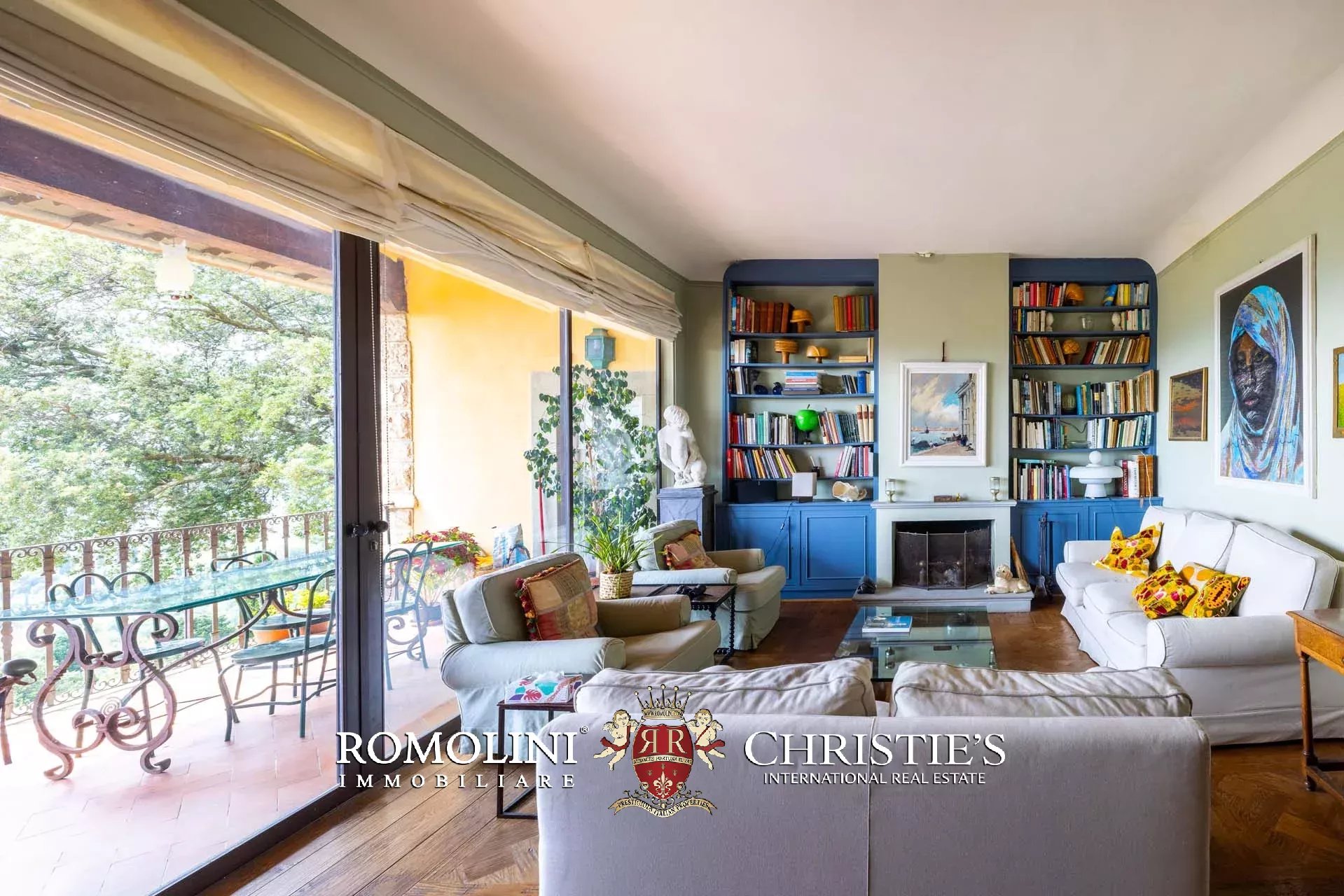 7 Bedroom Villa/Townhouse's Image 21