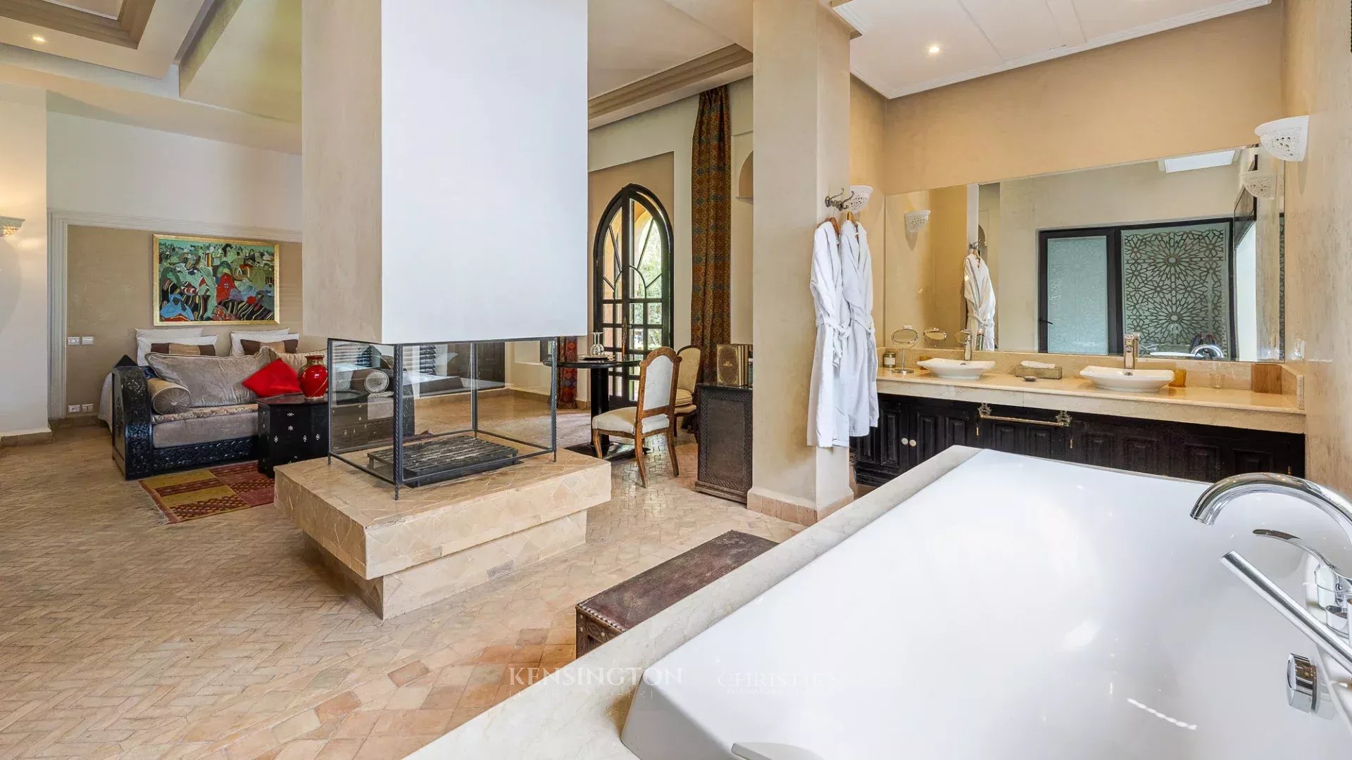 11 Bedroom Villa/Townhouse's Image 11