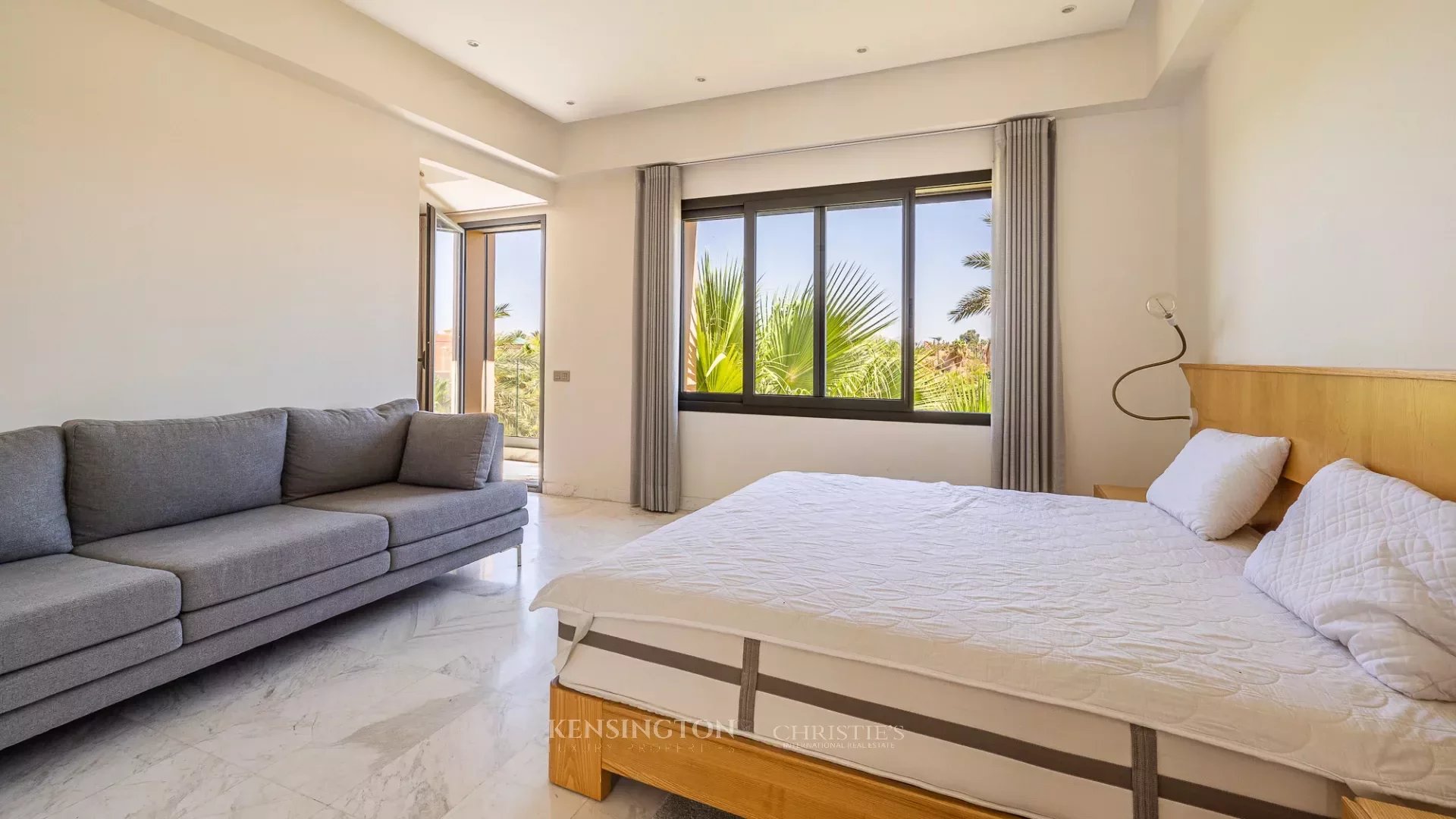 7 Bedroom Villa/Townhouse's Image 29