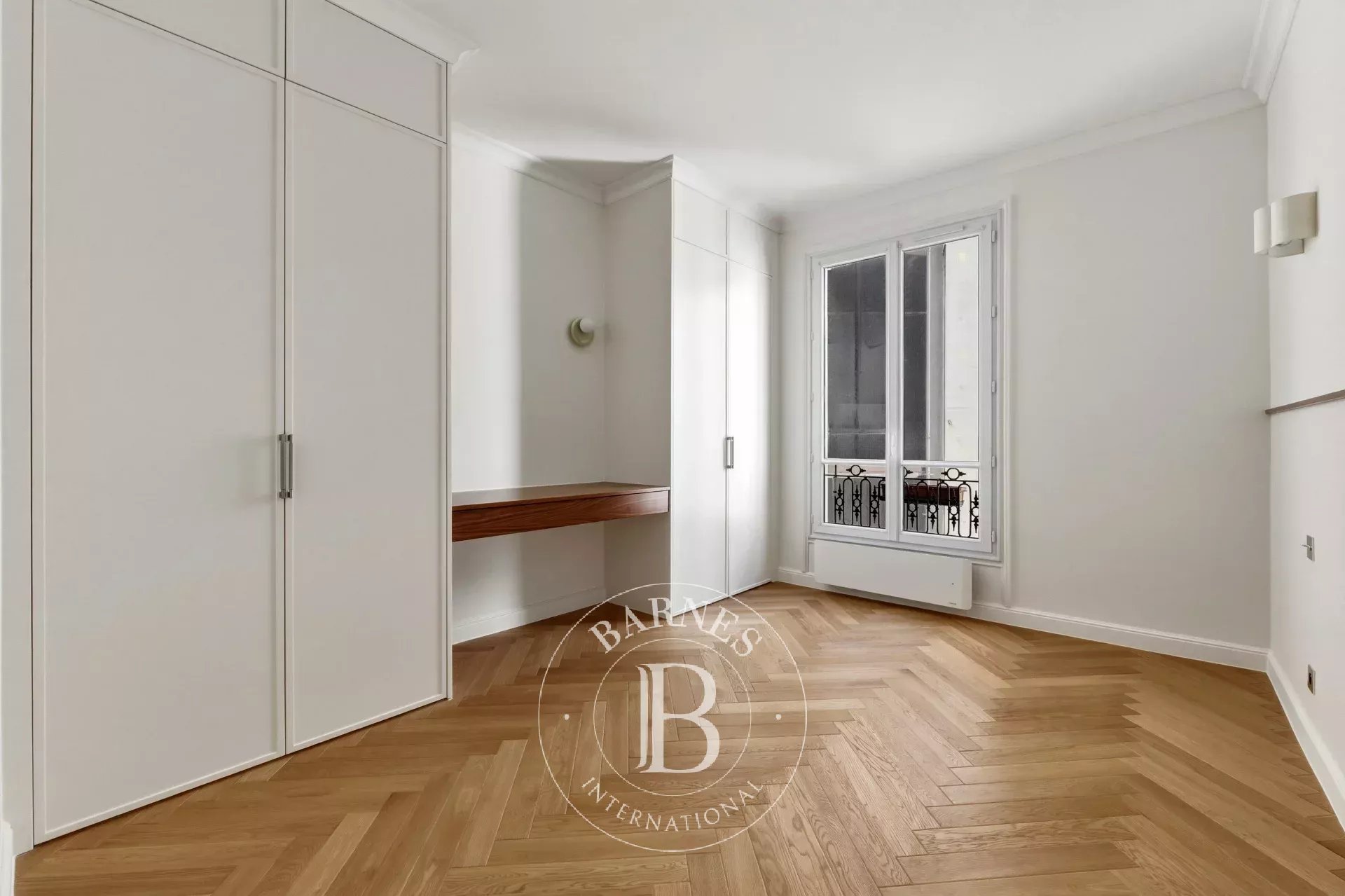 Paris  - Apartment 3 Bedrooms - picture 13