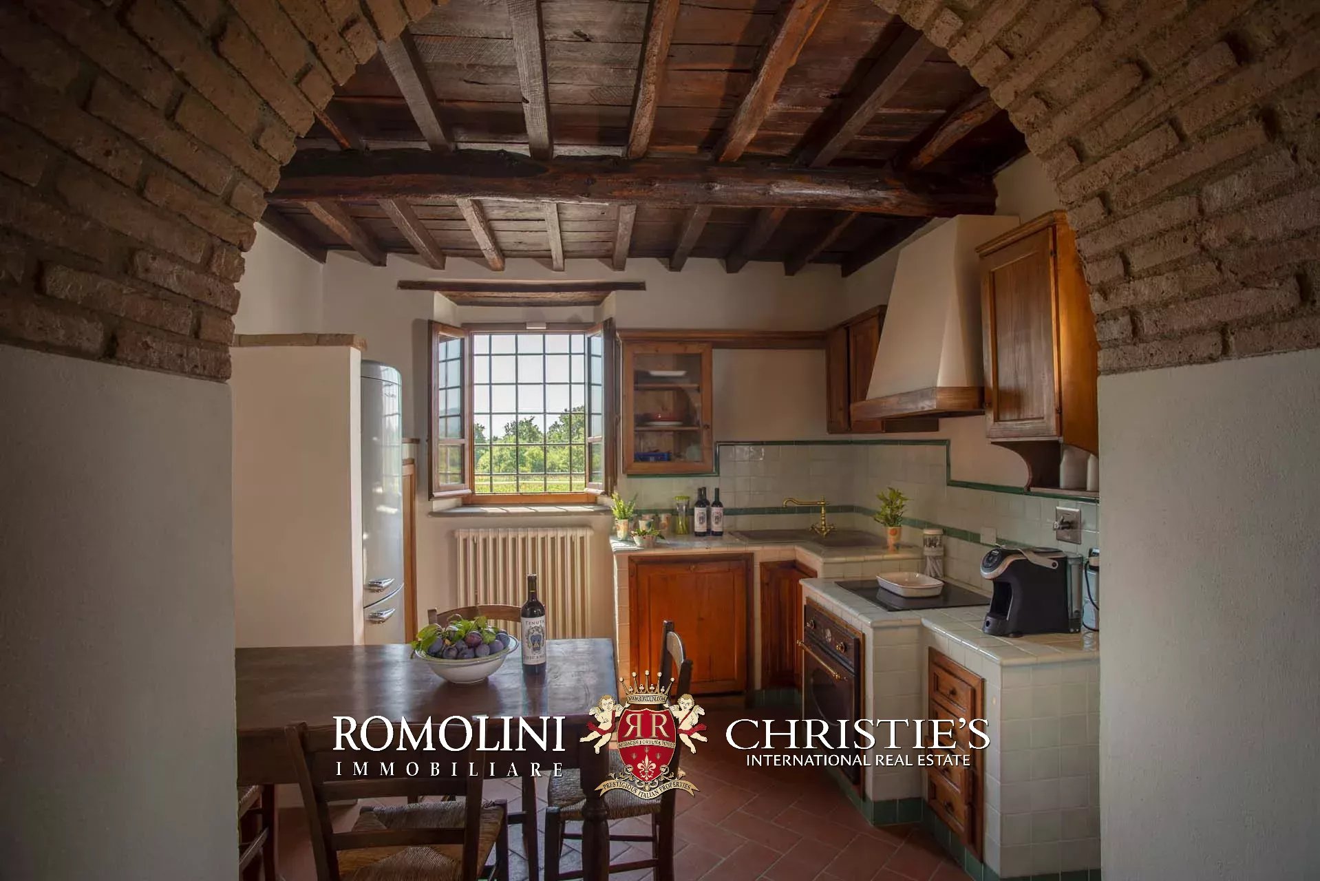 4 Bedroom Vineyard's Image 27