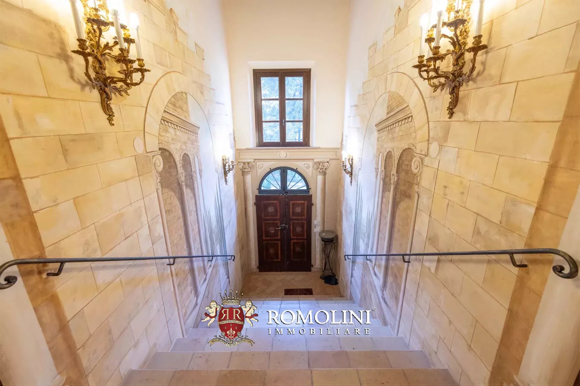 37 Bedroom Villa/Townhouse's Image 213