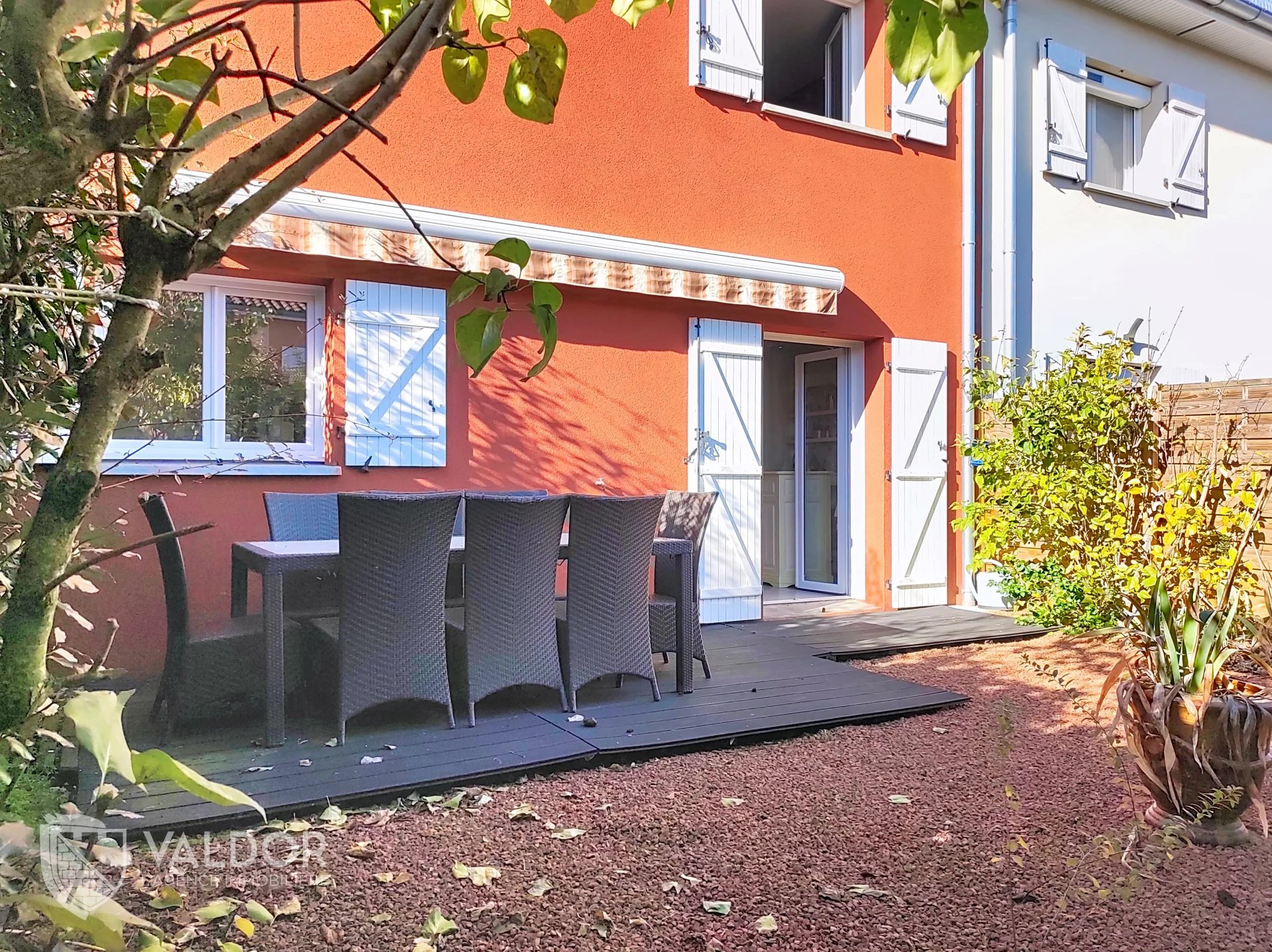 Proximité du centre - Maison de 2015 - 3 chambres