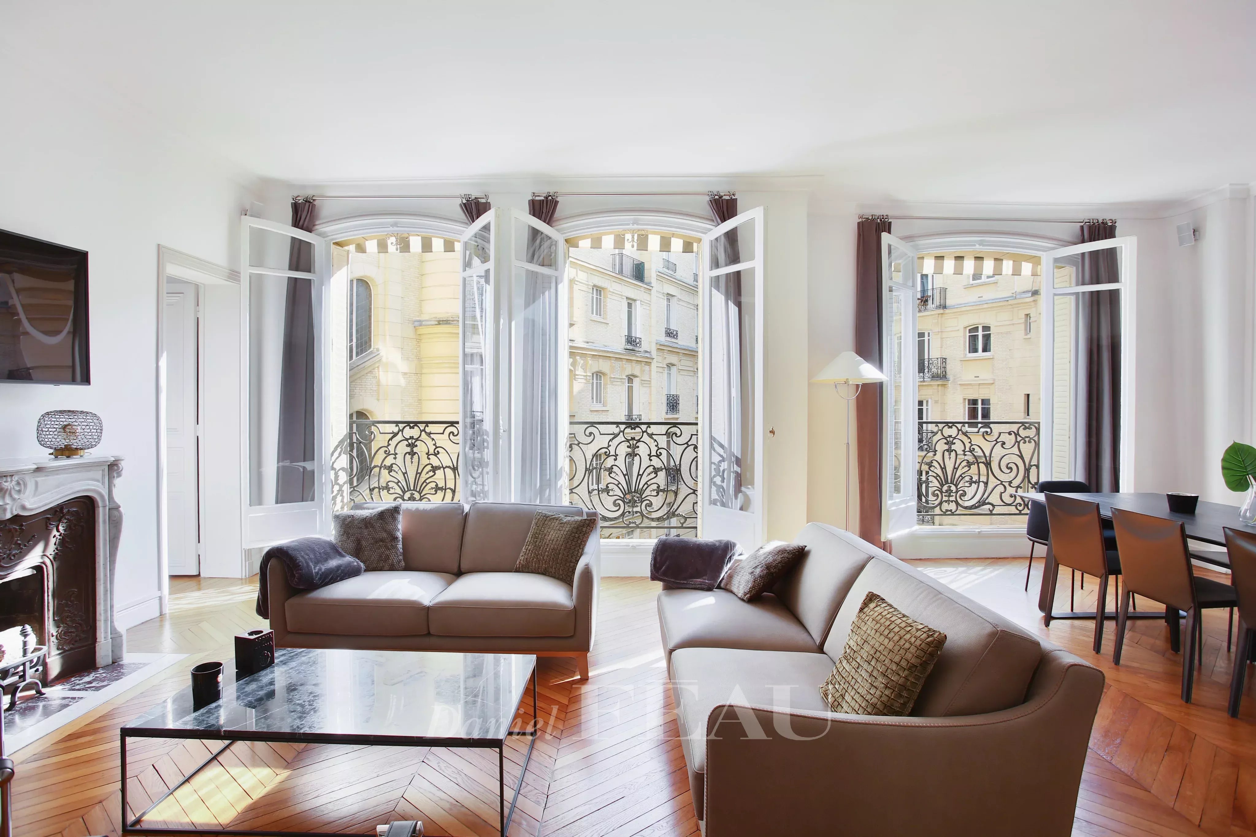Location Appartement Paris 16ème
