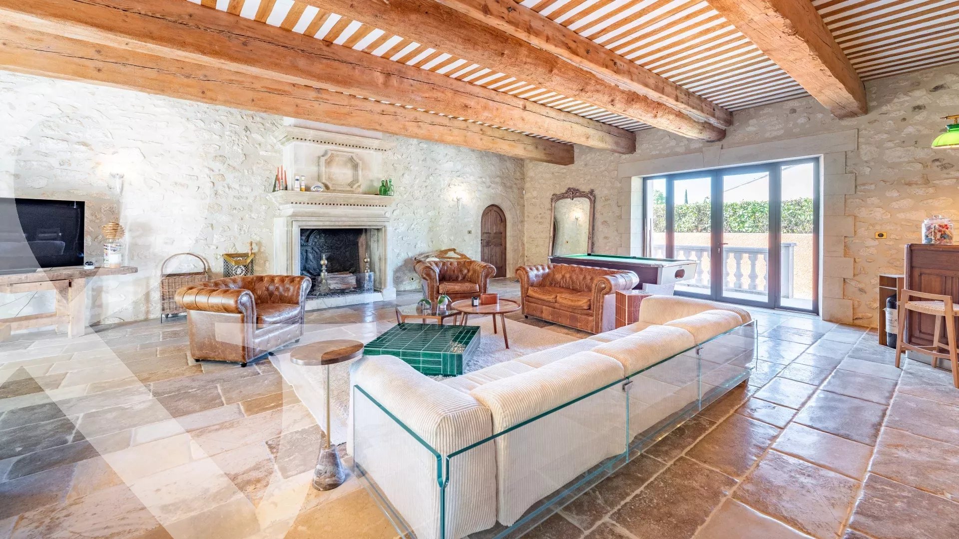 AUTHENTIQUE MAS EN COEUR DE VILLAGE