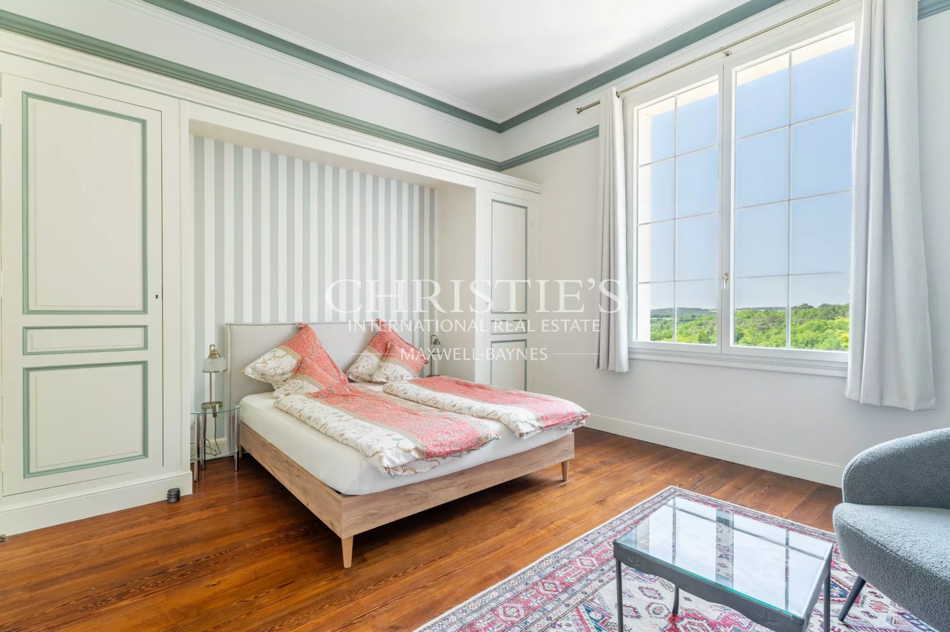 Chateau's Image 20