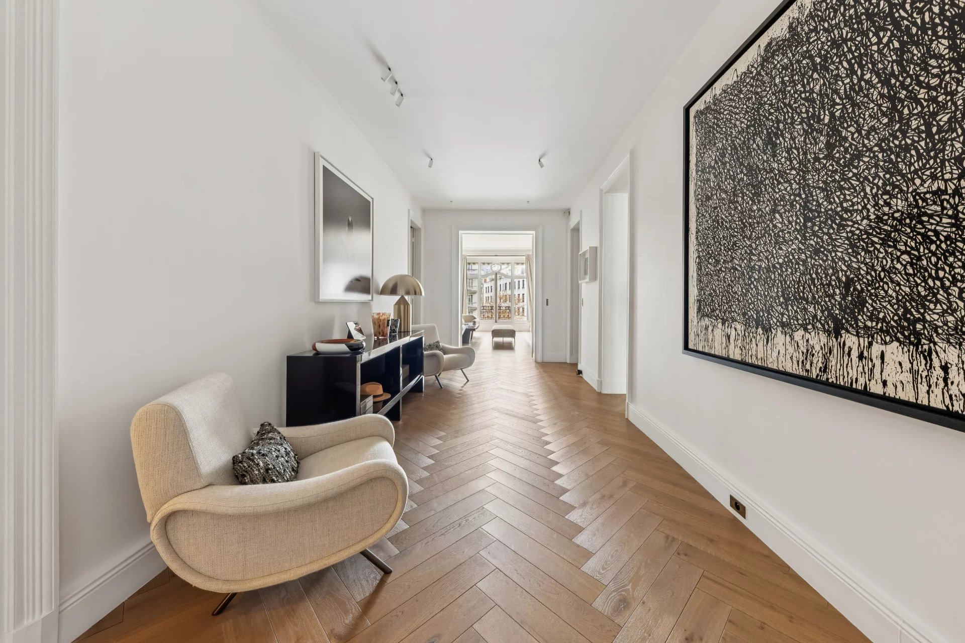 Sale Apartment Paris 16th