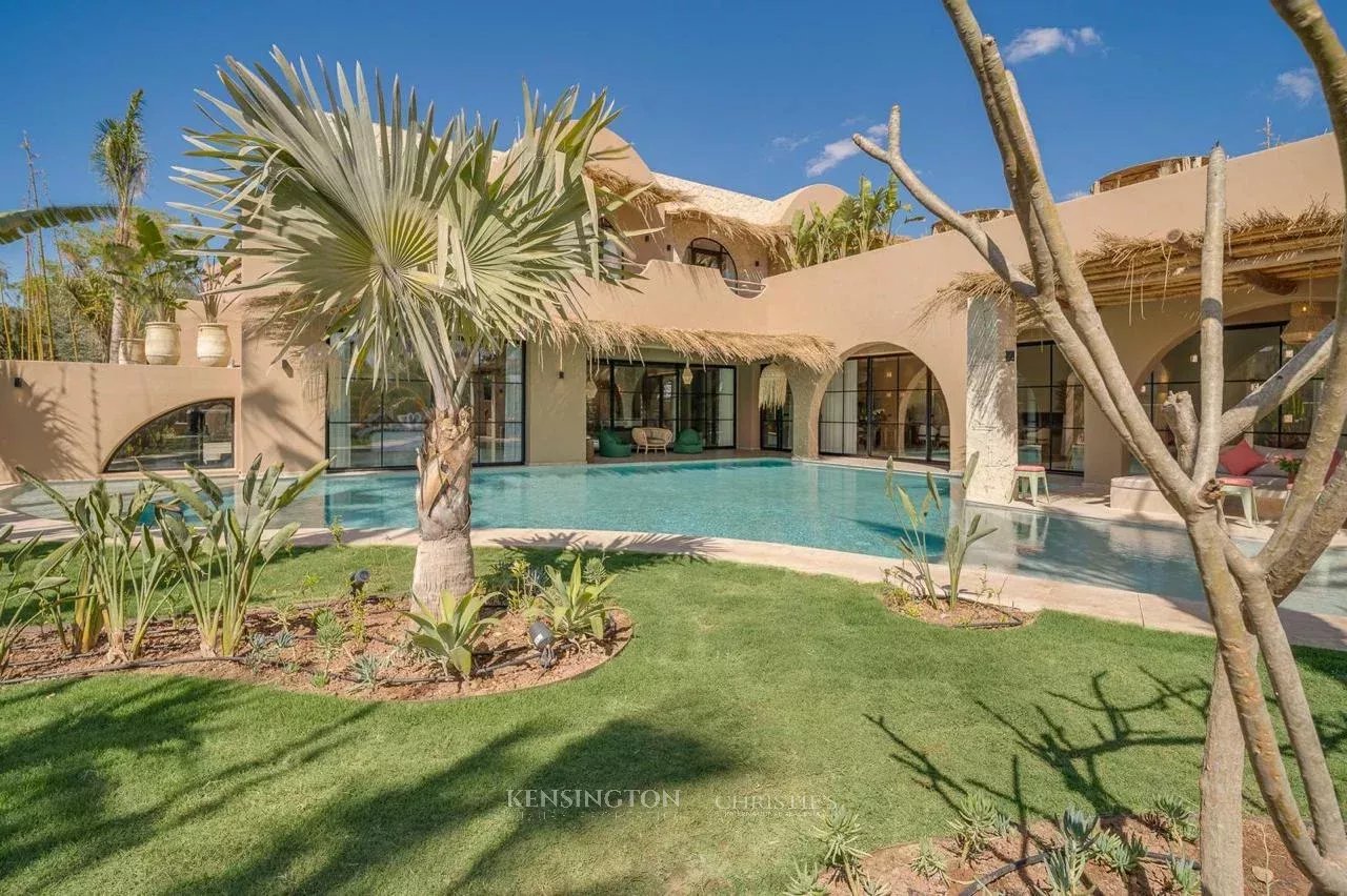 7 Bedroom Villa/Townhouse's Image 43