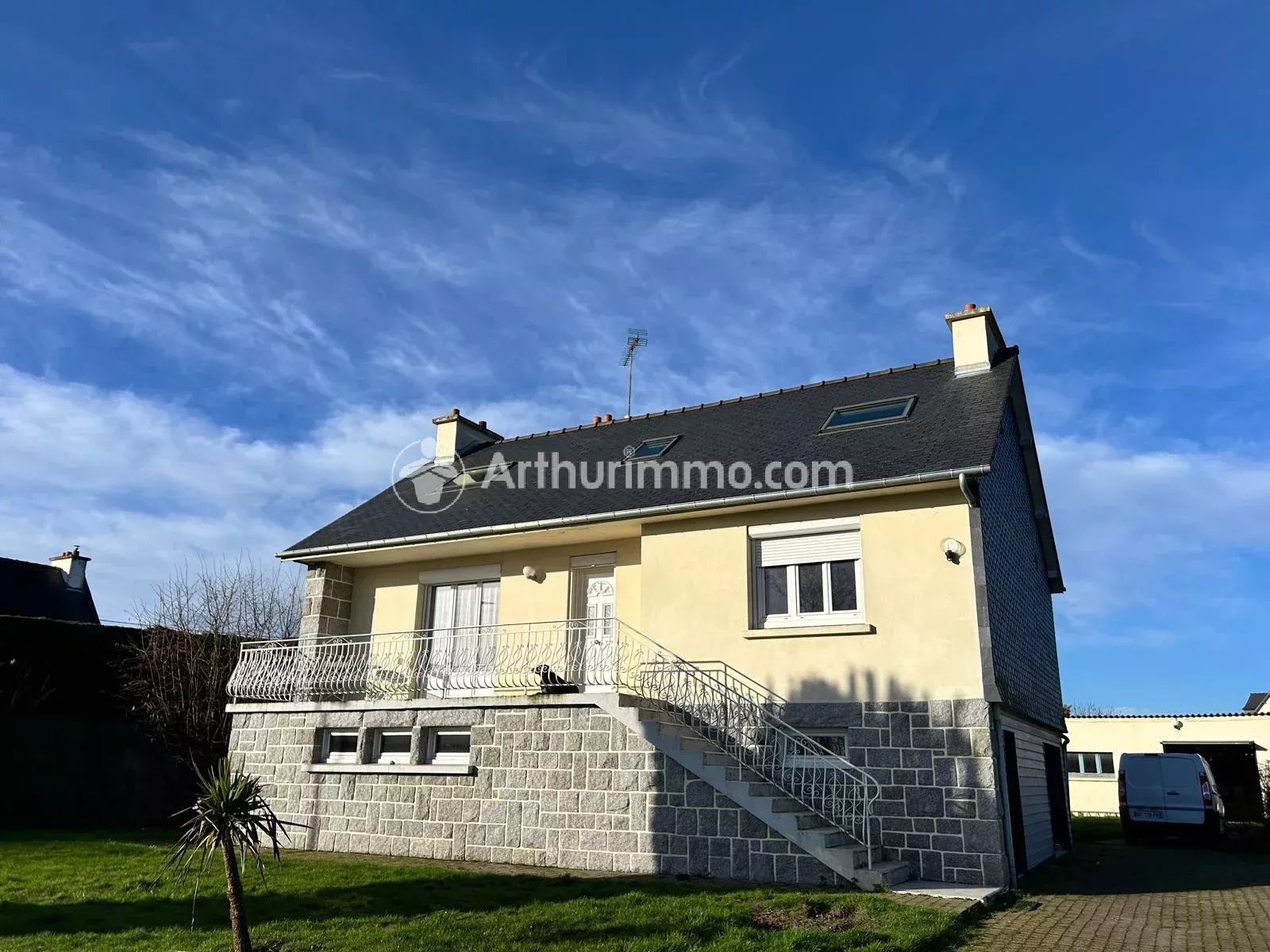 Agence immobilière de 