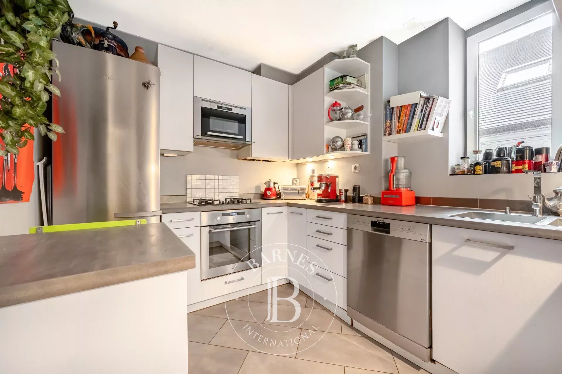 Daire Paris 4ème - picture 7