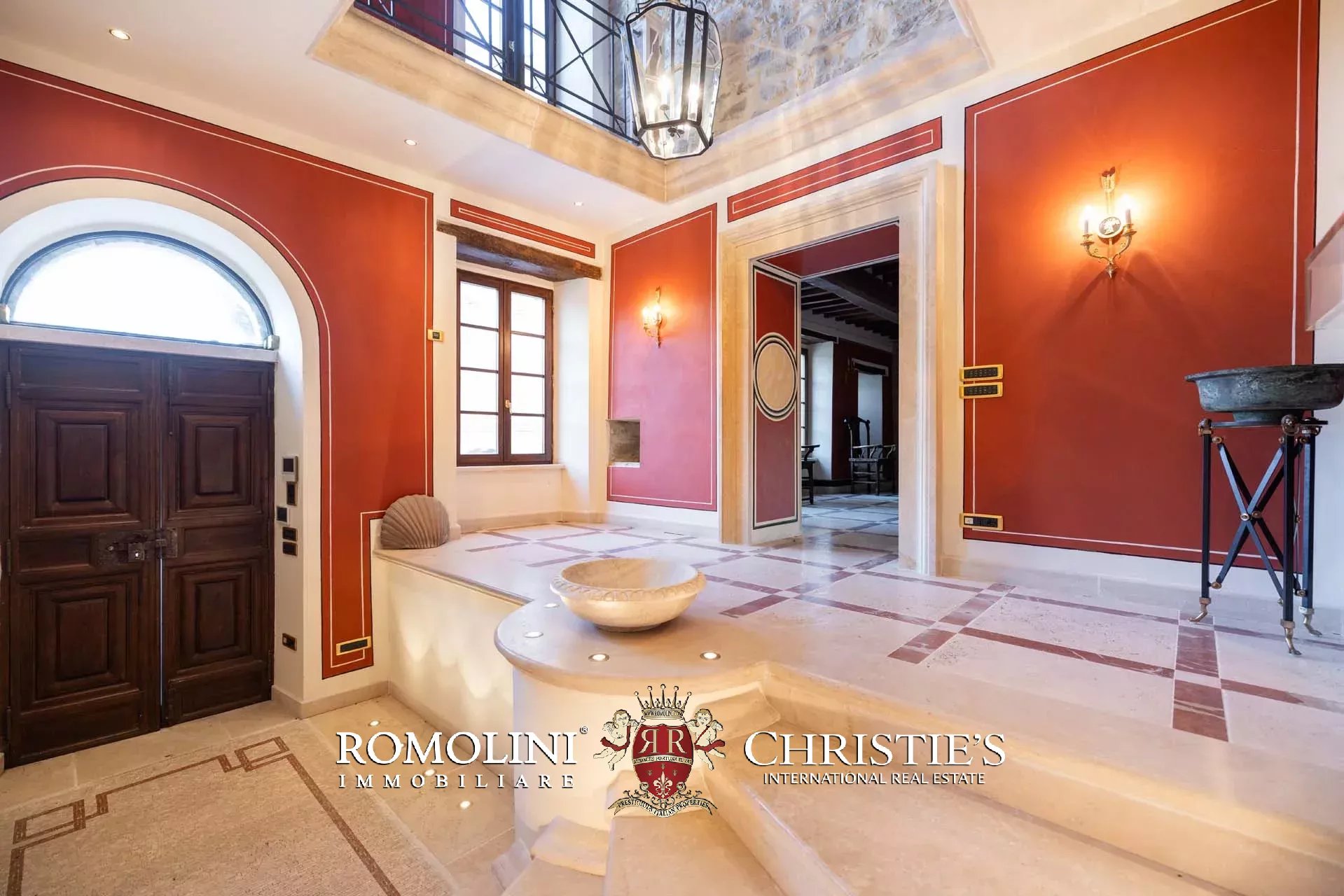 10 Bedroom Villa/Townhouse's Image 57