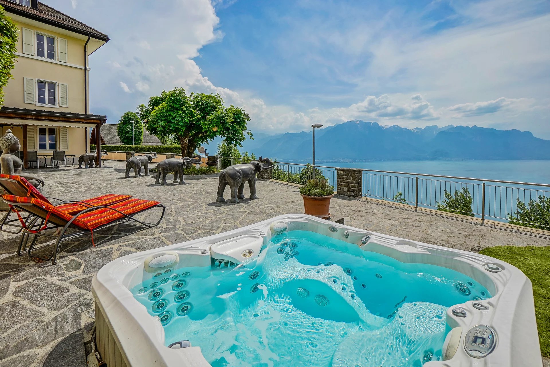 Sale House Montreux