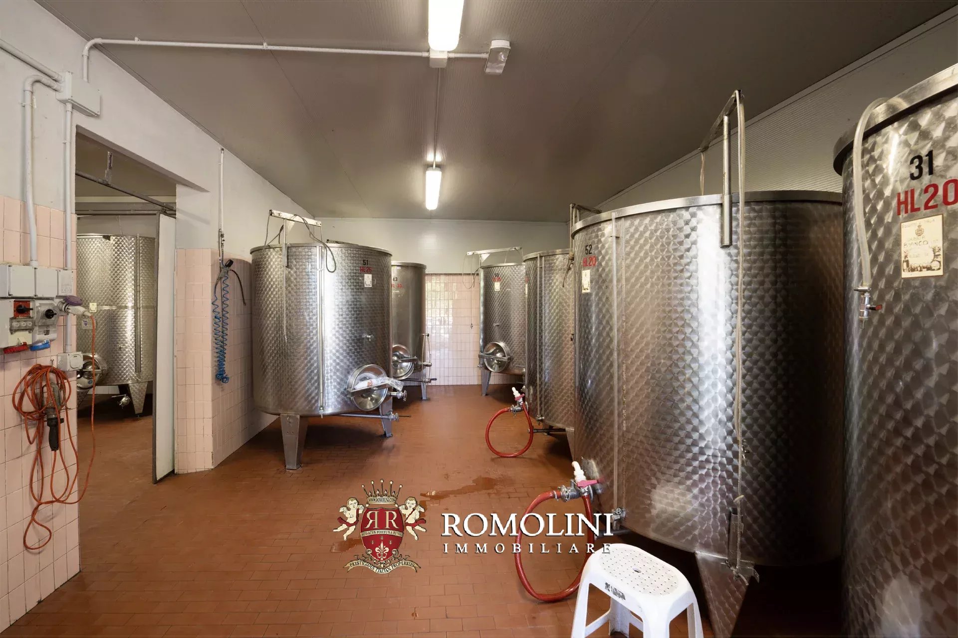 3 Bedroom Vineyard's Image 23