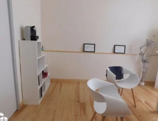 local professionnel de 44 m2 en plein centre ville