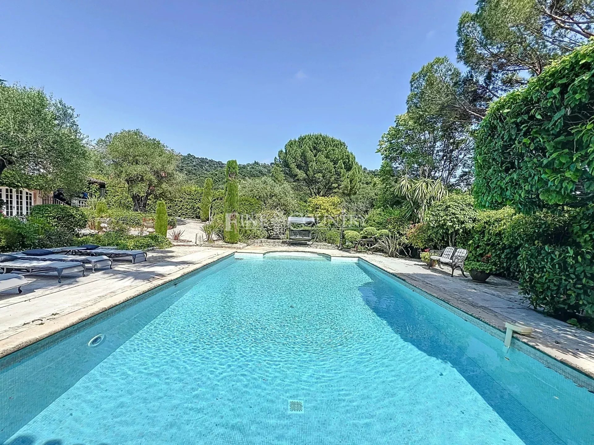 Photo of Provençal villa for sale in Auribeau-sur-Siagne
