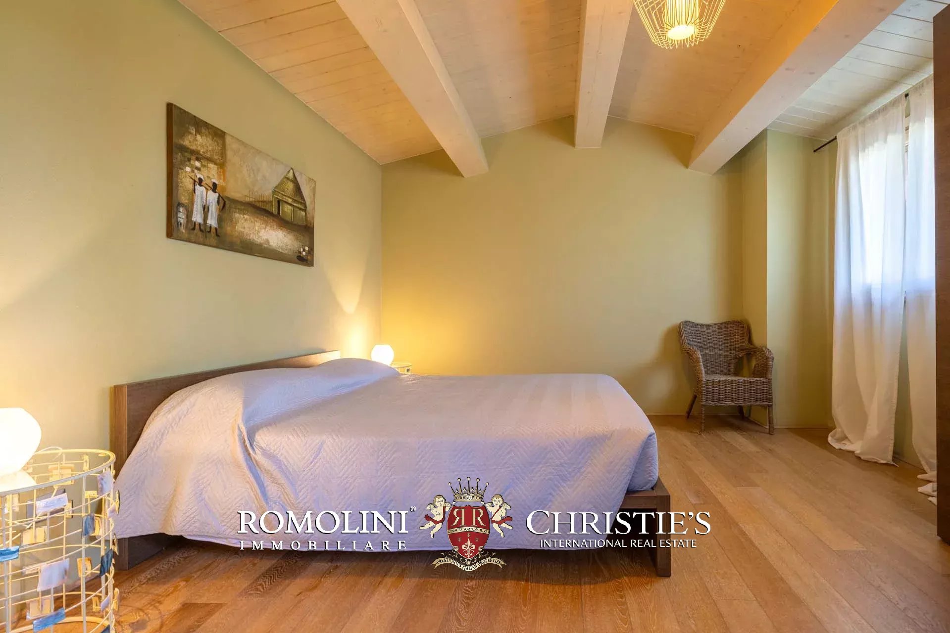 LUXUSANLAGE MIT 19 WOHNUNGEN IN DER TOSKANA, VAL D'ORCIA