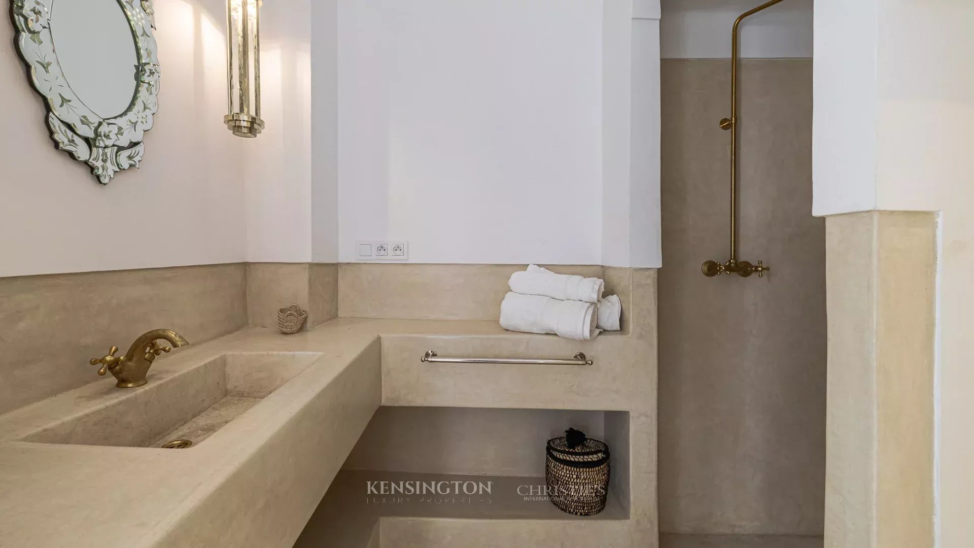 4 Bedroom Villa/Townhouse's Image 29