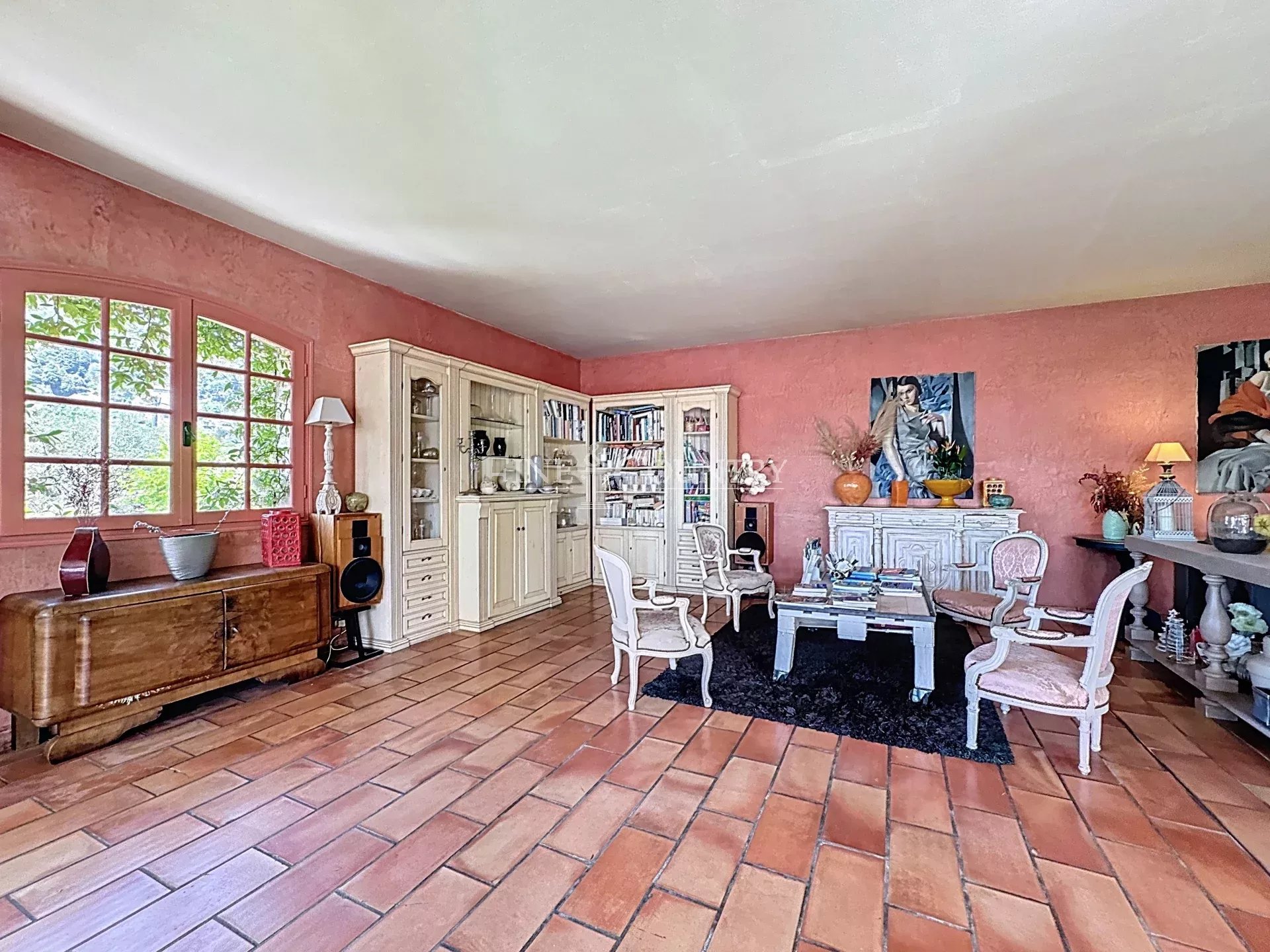 Photo of Villa for sale near Levens with swimming pool