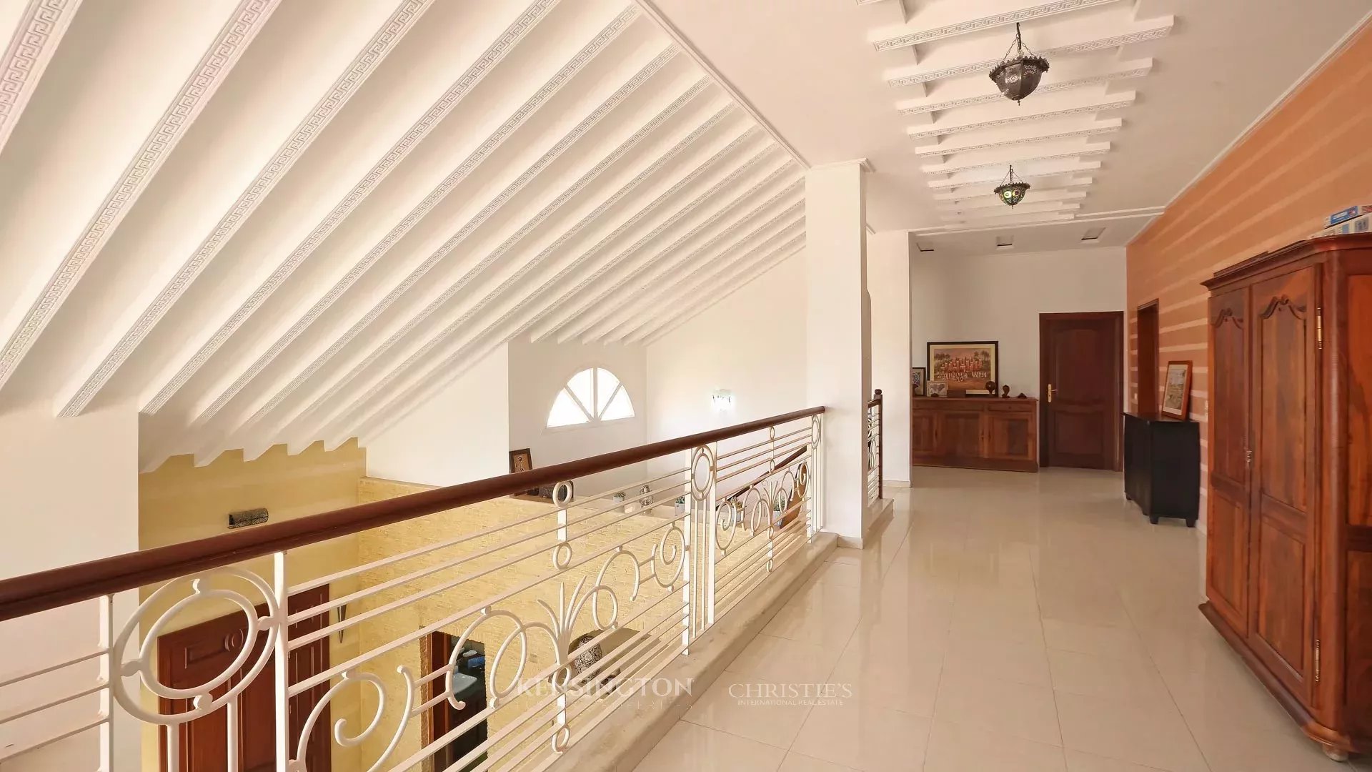 5 Bedroom Villa/Townhouse's Image 18