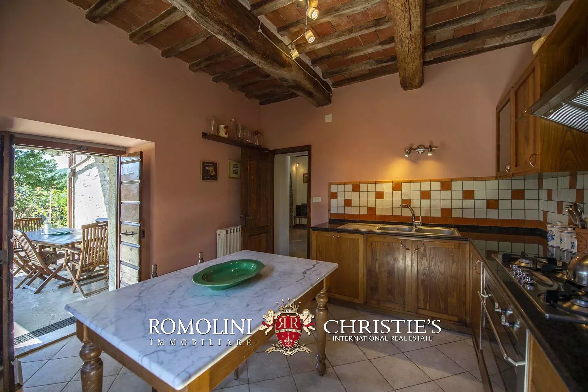 10 Bedroom Villa/Townhouse's Image 41