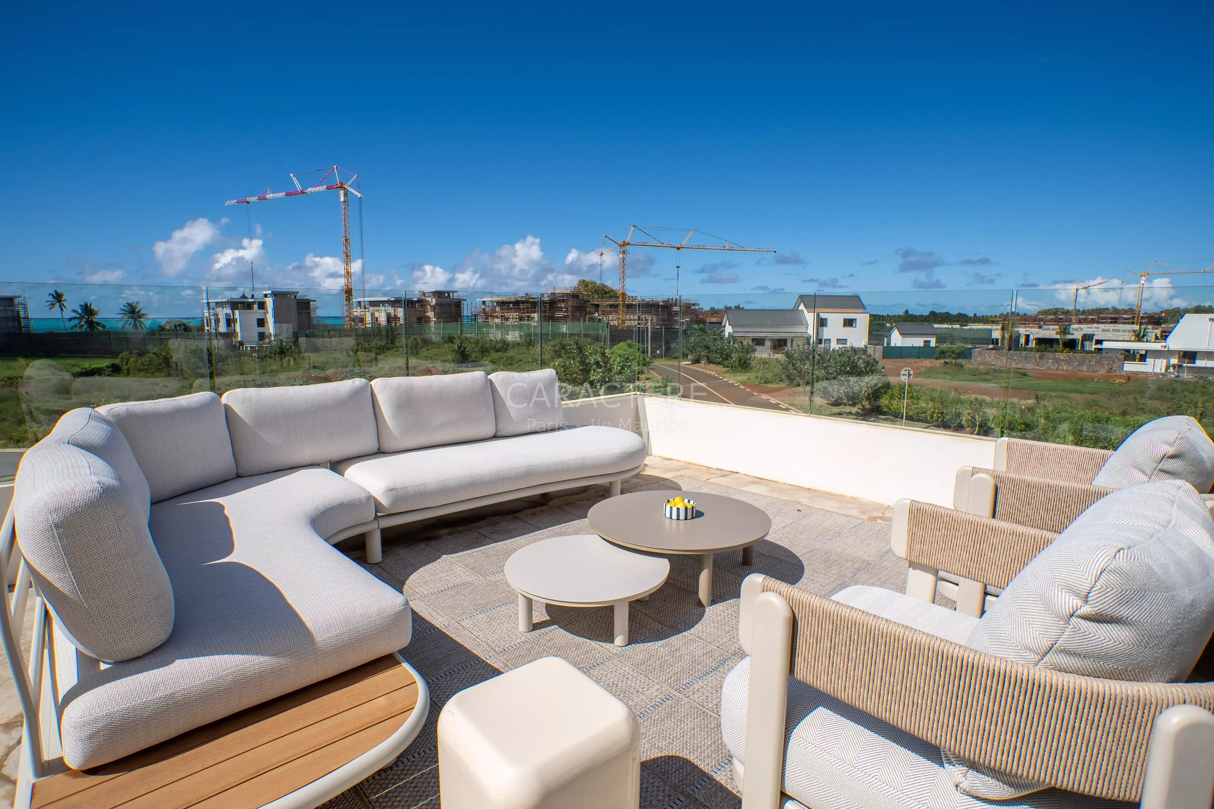 Villa contemporaine meublée à Azuri