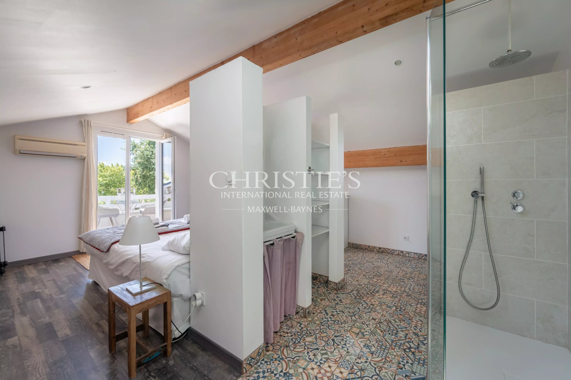 5 Bedroom Villa/Townhouse's Image 13