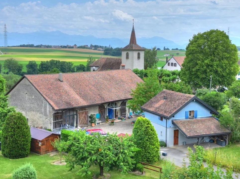 10 pièces — Colombier — Colombier