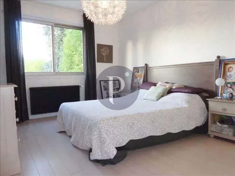 vente-maison-7-pieces-sceaux-83874012
